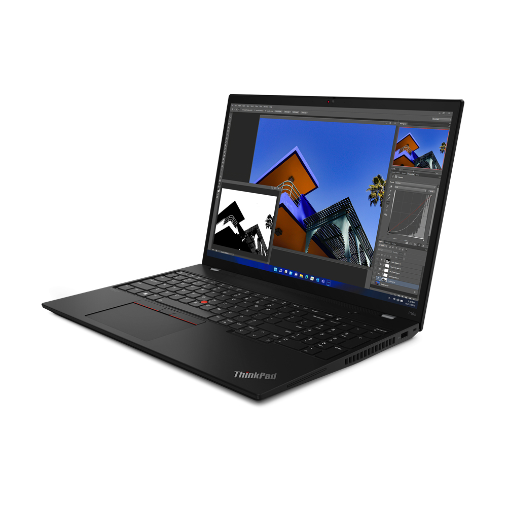 Schwarzer Laptop mit einem Bildschirm, der eine Fotobearbeitungssoftware zeigt. Der Laptop steht auf weißem Hintergrund.