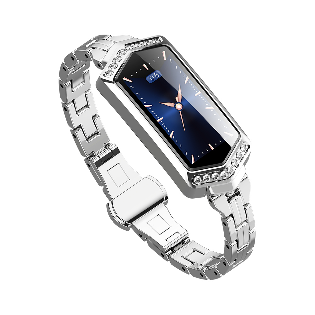 Silberne Smartwatch mit Armband. Die Uhr zeigt ein blaues Display. Weißer Hintergrund.