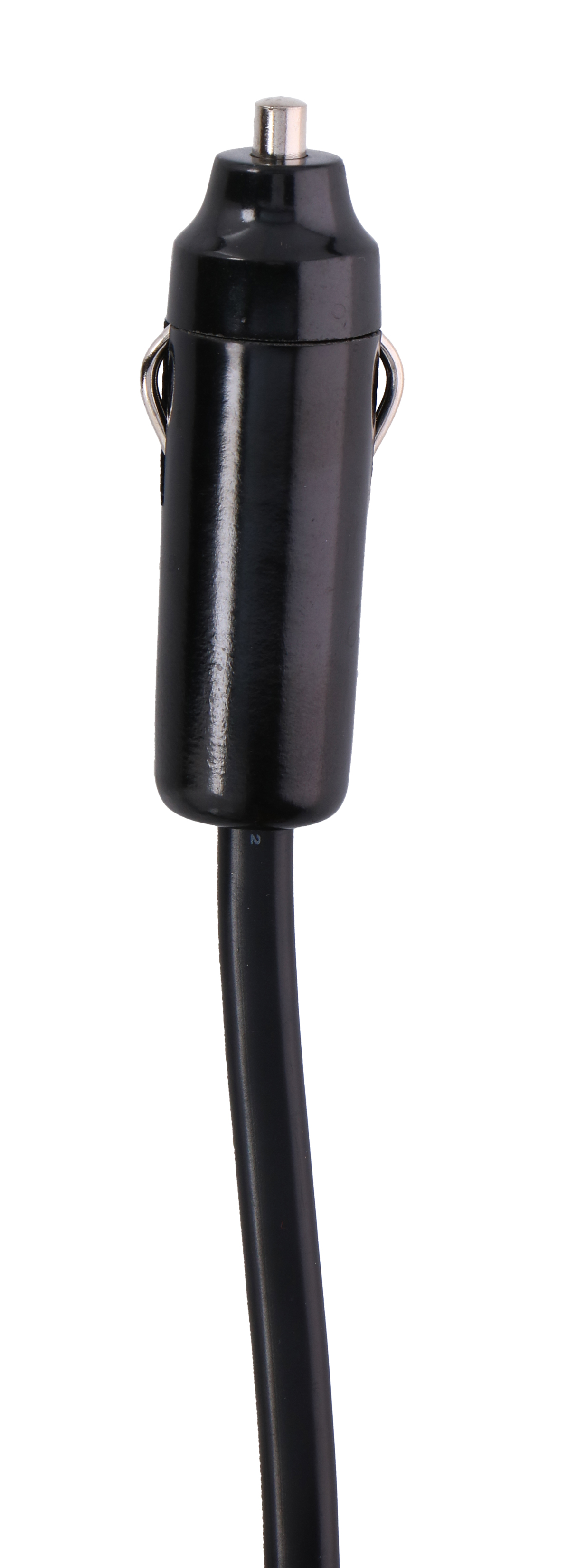 Zwarte autolader met zwarte kabel op witte achtergrond.
