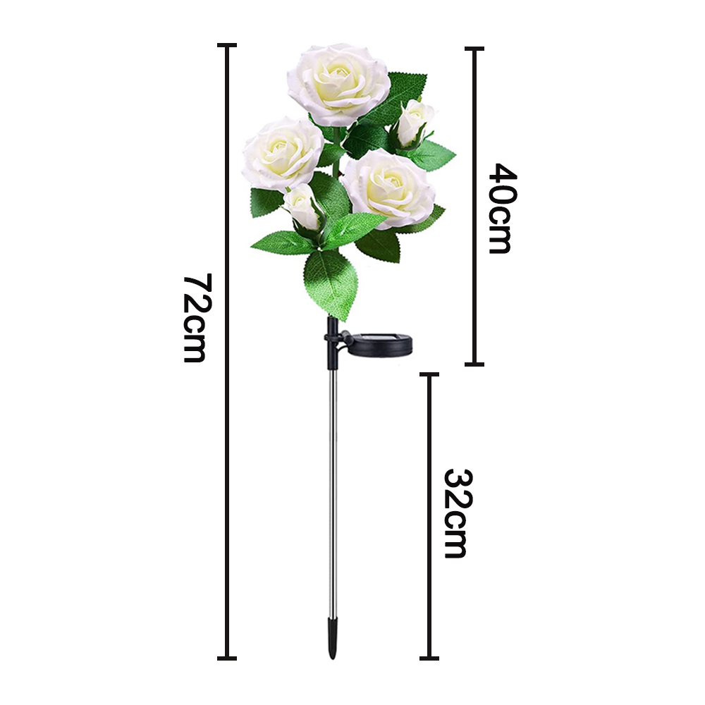Künstliche weiße Rosen in einem Gartenstecker mit Maßmarkierungen.