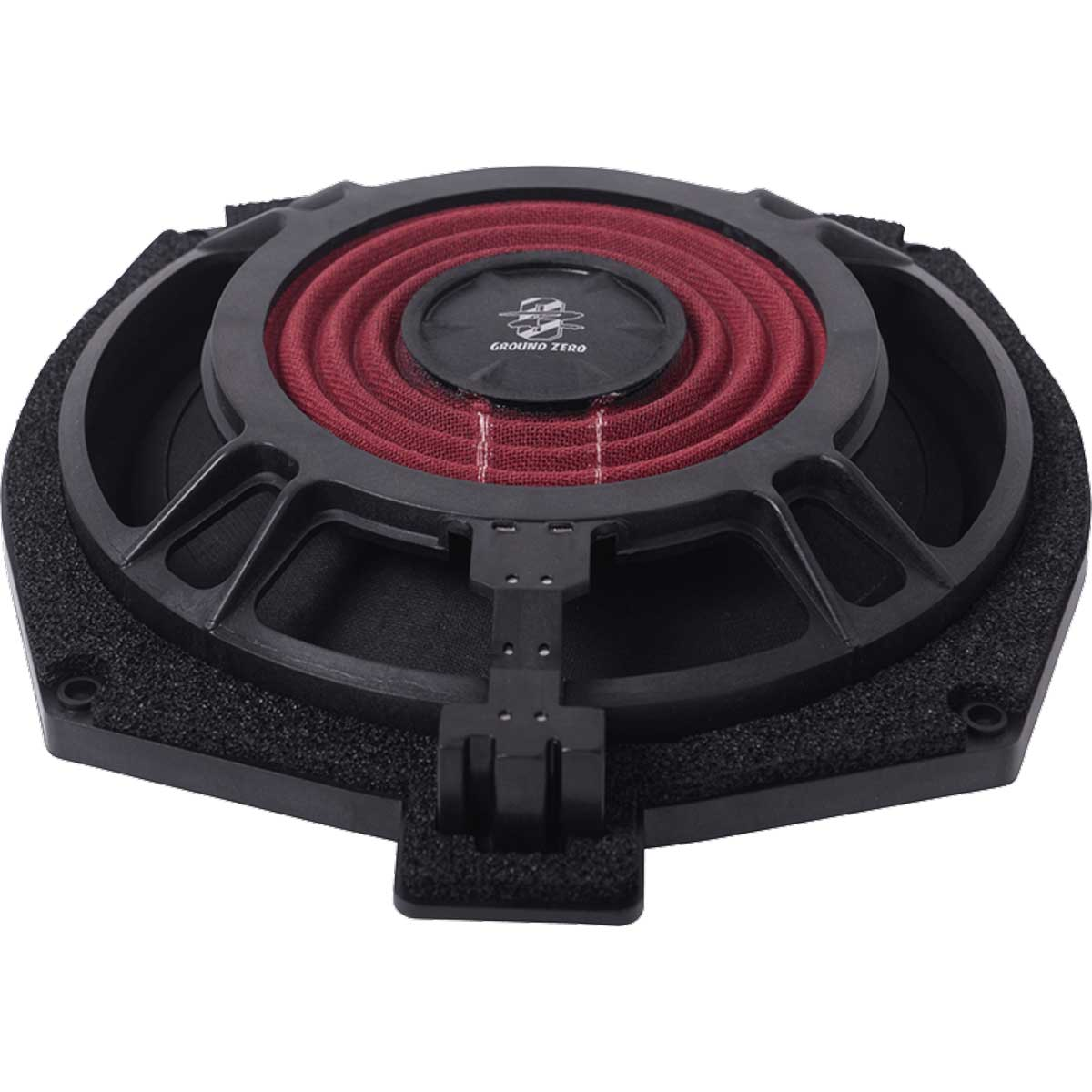 Ein schwarzer Auto-Subwoofer mit rotem Lautsprecherkonus, umgeben von einem schwarzen Kunststoffrahmen. Ground Zero-Logo.