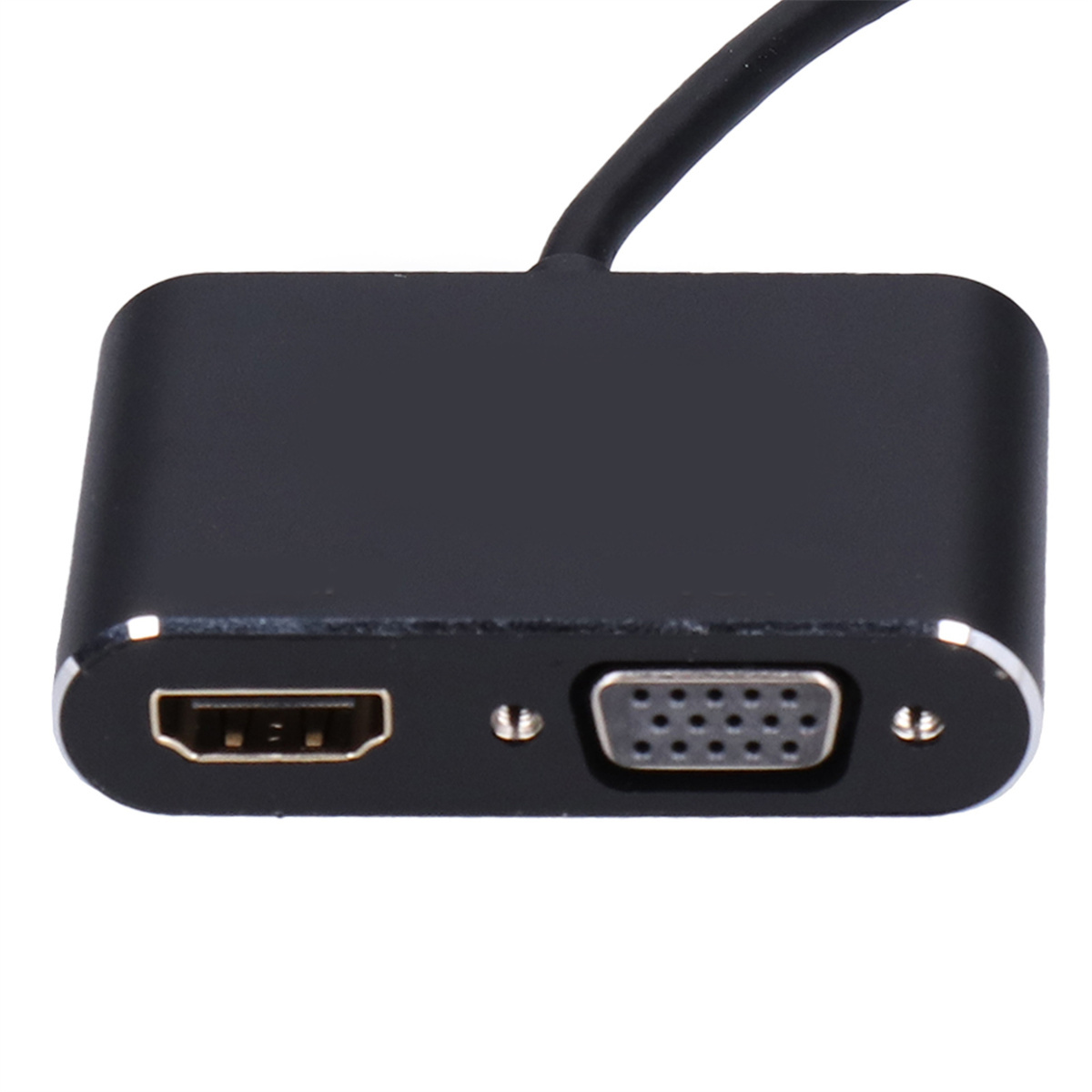 Schwarzer HDMI-zu-VGA-Adapter, der die Anschlüsse und Steckerformen zeigt.