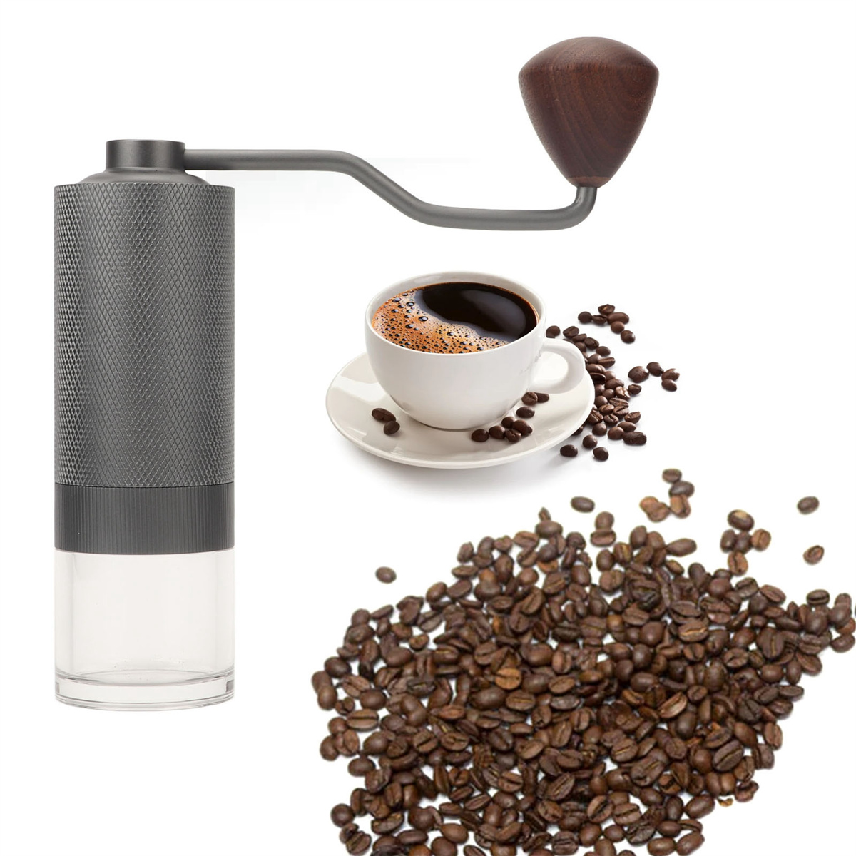 Kaffeebohnen, eine Tasse Kaffee und eine manuelle Kaffeemühle.