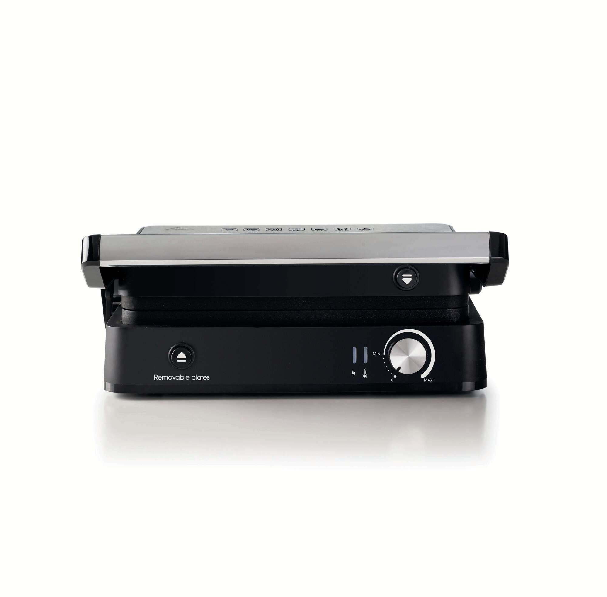 Schwarzer und silberner Grill mit herausnehmbaren Platten auf weißem Hintergrund.