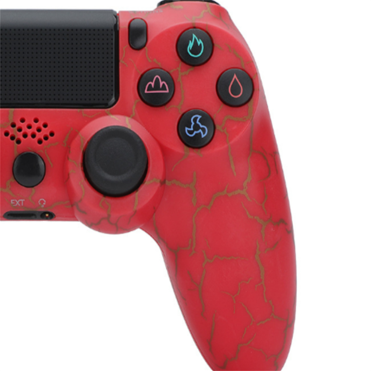 Roter Controller mit Rissen und Symbolen. Schwarze Knöpfe, schwarzes Touchpad. Weißer Hintergrund.