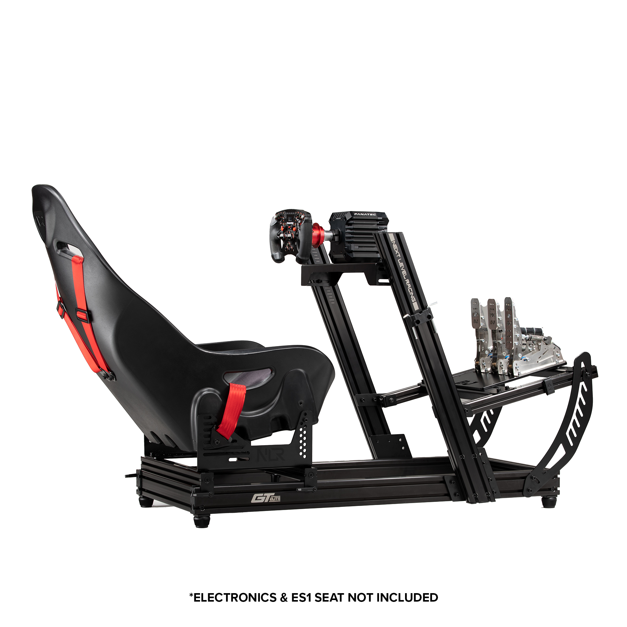Cabina de simulador de carreras negra. Asiento negro a la izquierda y volante a la derecha.