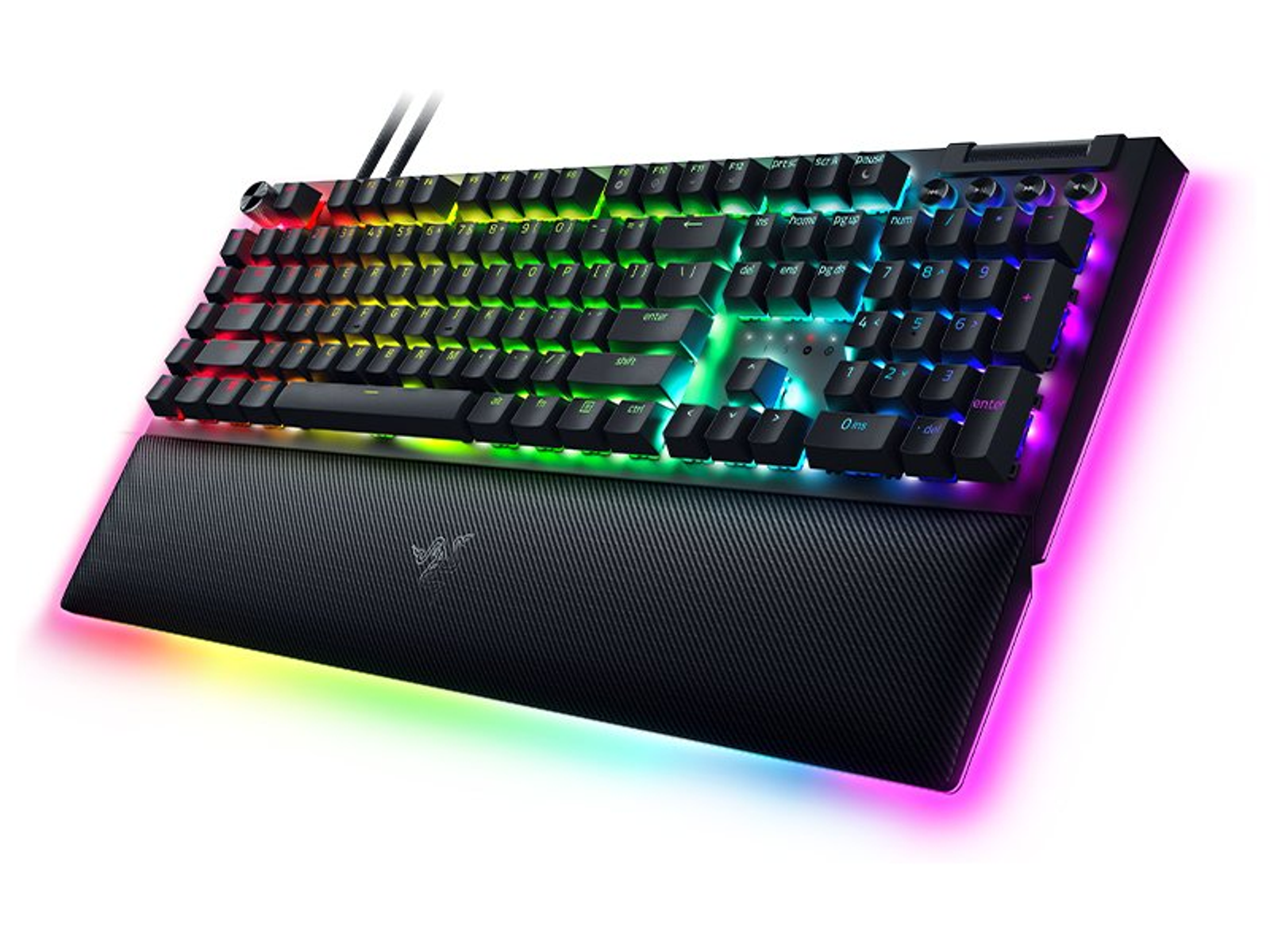 Czarna klawiatura Razer z podświetleniem RGB. Podświetlone klawisze, z podpórką na nadgarstek i logo Razer.