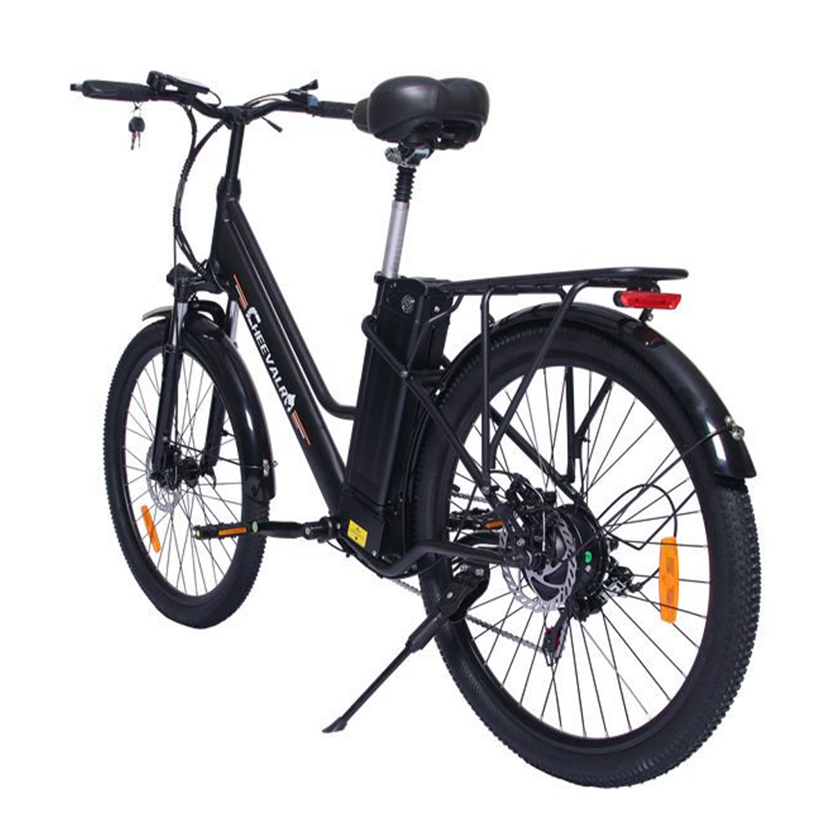 Czarny rower elektryczny, widok z tyłu, z czarnym bagażnikiem i siodełkiem.