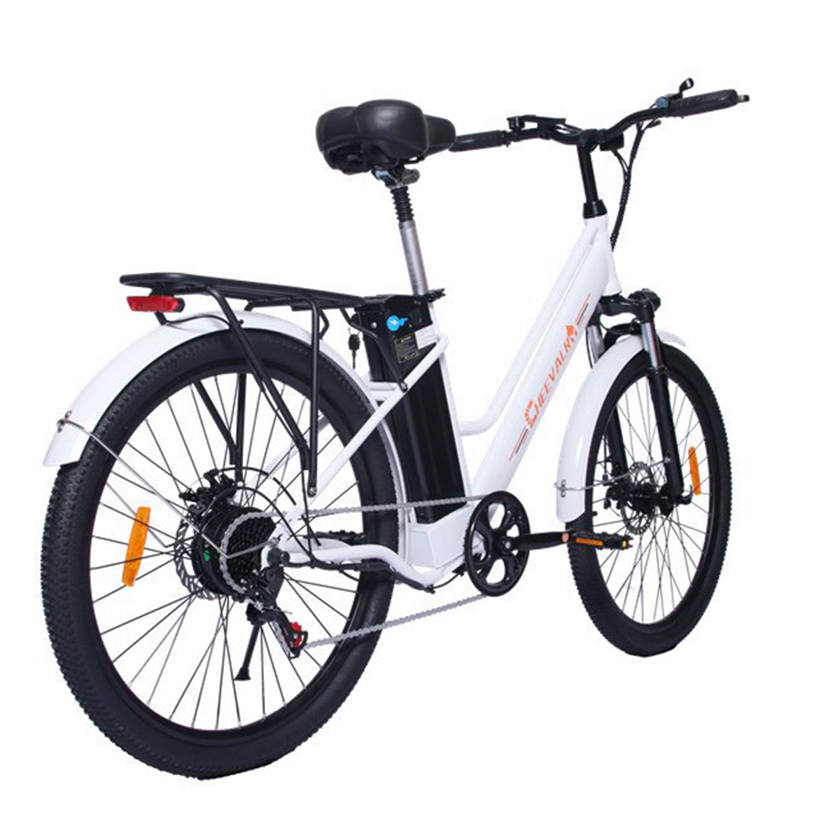 Biały rower elektryczny. Ma czarne opony i komponenty, bagażnik i akumulator.