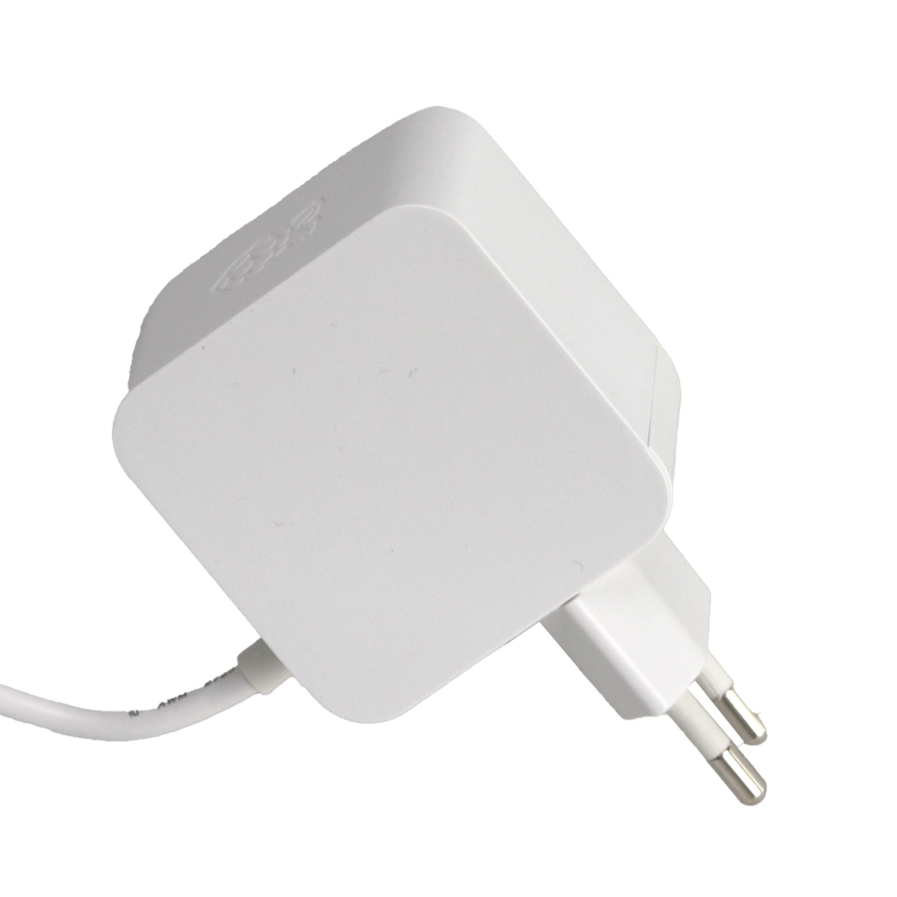 Adattatore di alimentazione bianco con due spine. Cavo bianco collegato. Forma quadrata.