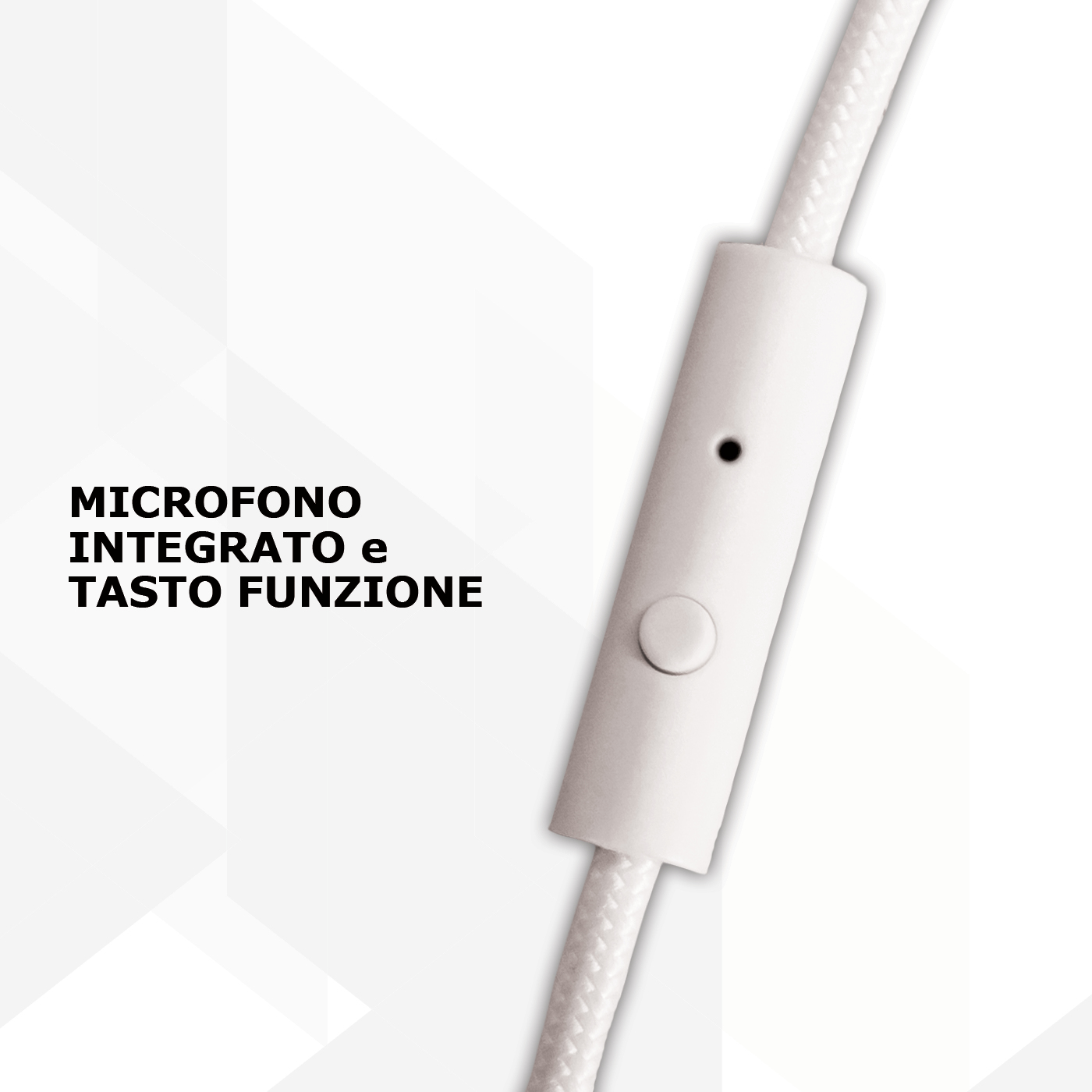 Cavo bianco con pulsante e microfono. Primo piano. Sfondo bianco.