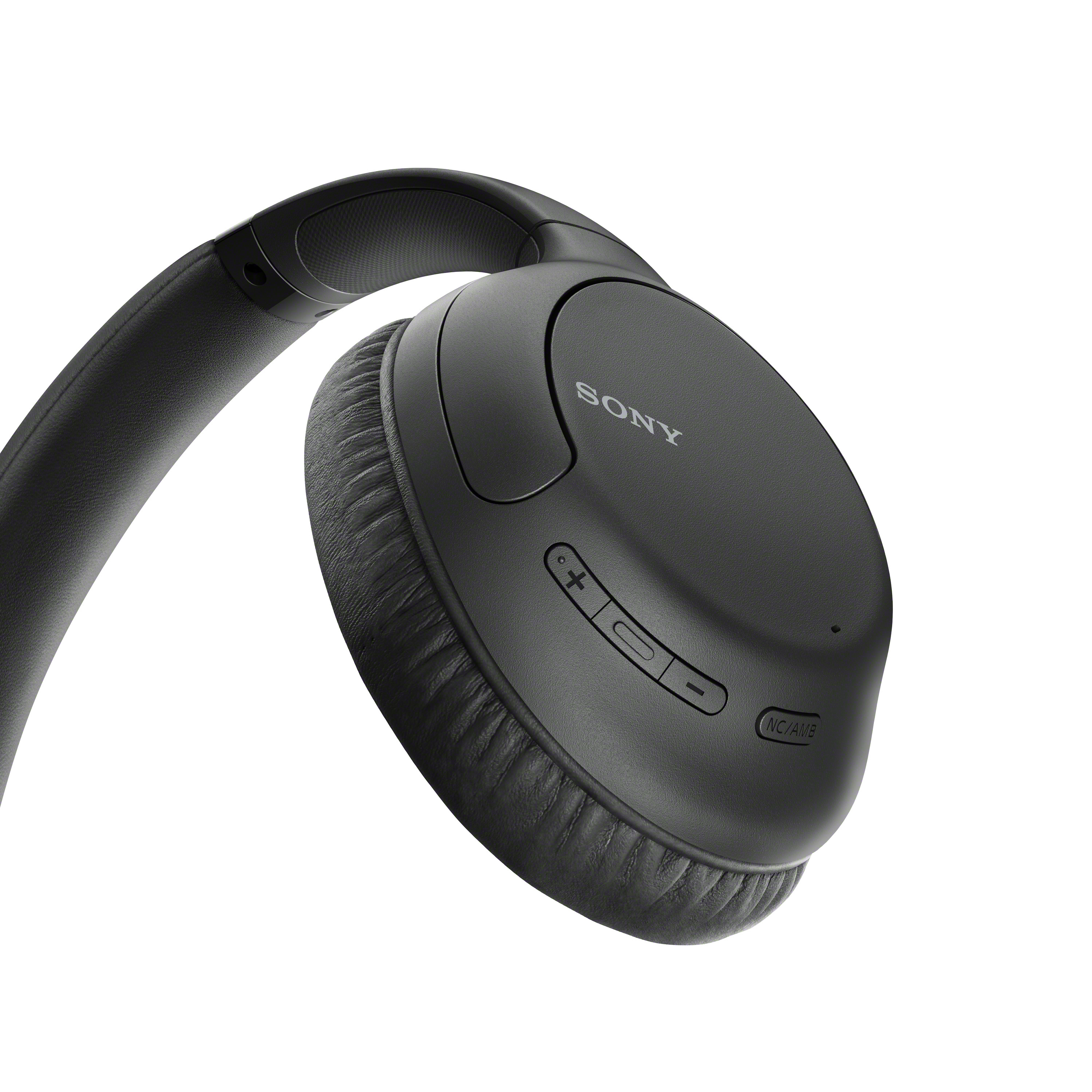 Ein schwarzer Sony-Kopfhörer mit Geräuschunterdrückung, mit Markennamen und Bedienelementen.