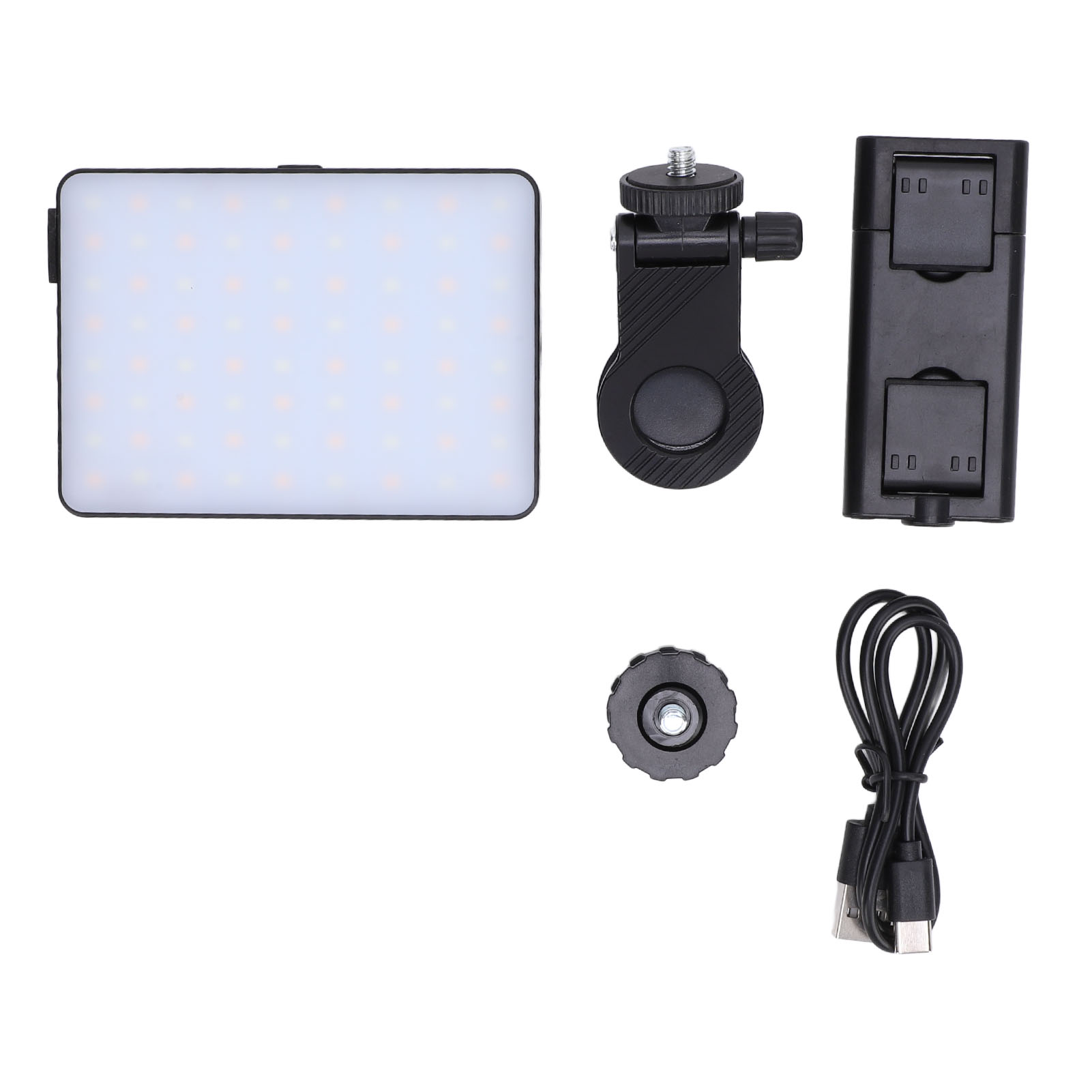 Ein rechteckiges LED-Lichtpanel, eine Kamerahalterung und ein USB-Kabel liegen auf weißem Grund.