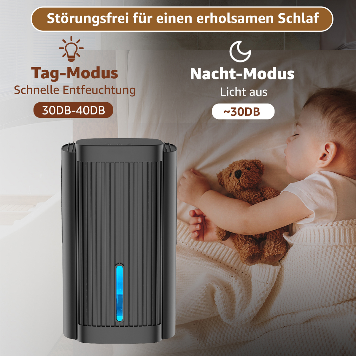 Baby schläft im Bett mit Teddybär, neben einem schwarzen Luftbefeuchter.
