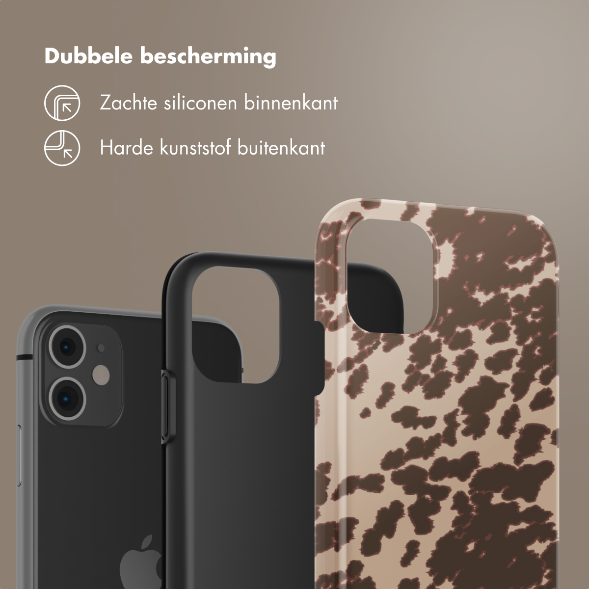 Tre custodie per telefono. Una con motivo pelle di mucca, una nera e una all'interno della nera.