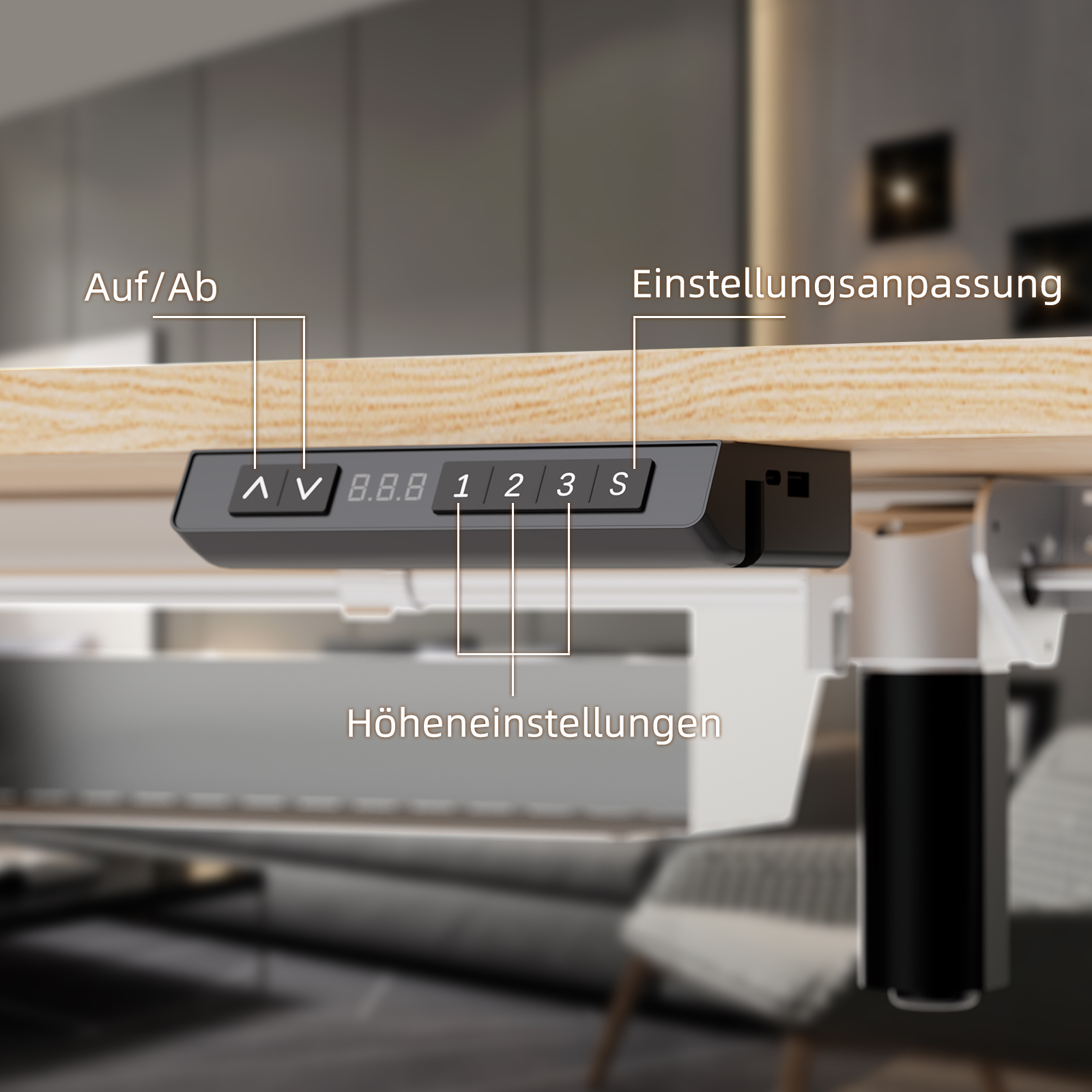 Ein Schreibtisch mit Bedienfeld, das Knöpfe und eine Digitalanzeige zeigt, mit Beschriftungen und einem Stuhl.
