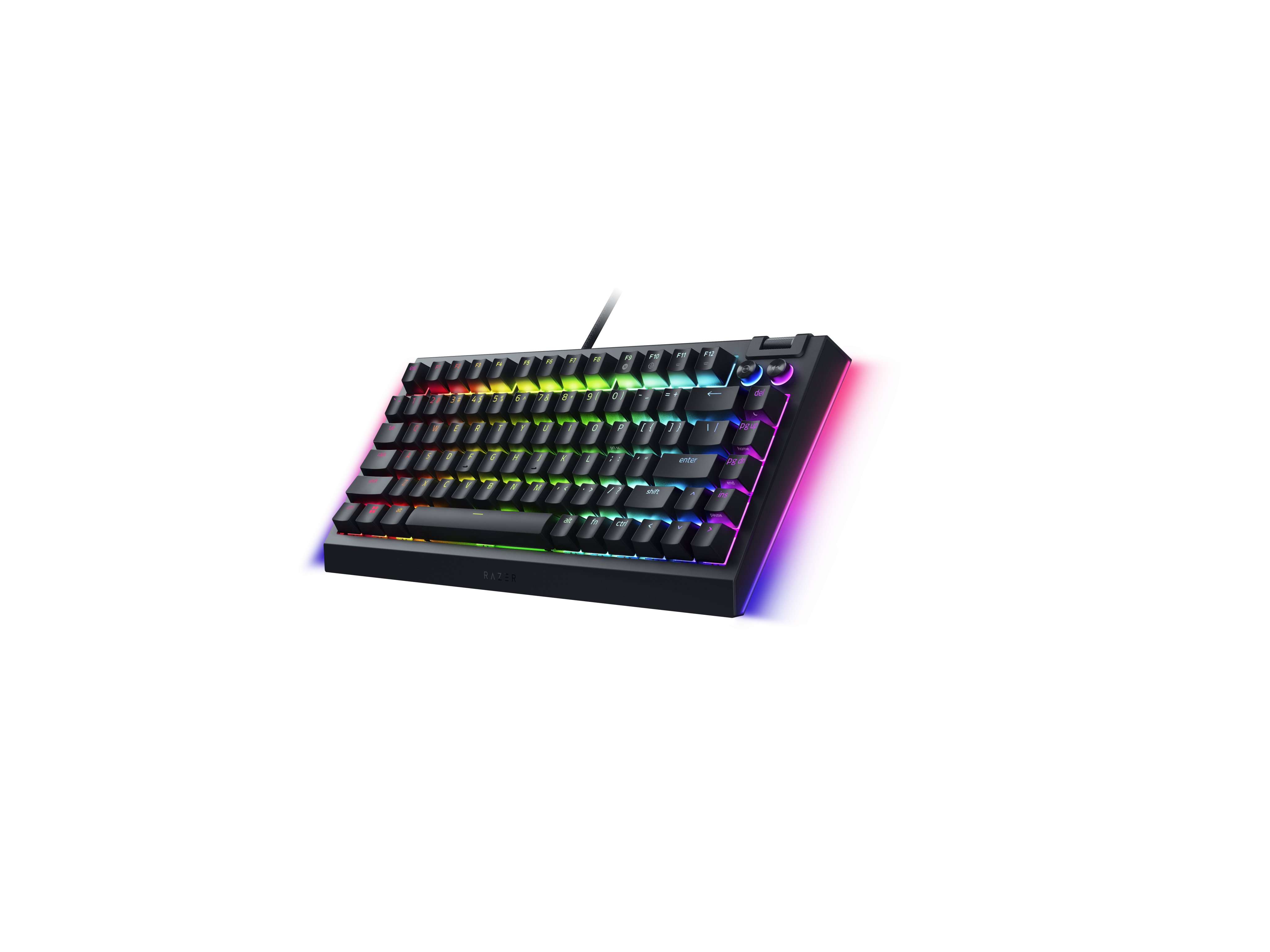 Zwart gamingtoetsenbord met regenboogverlichting. Het toetsenbord heeft toetsen met witte tekst.
