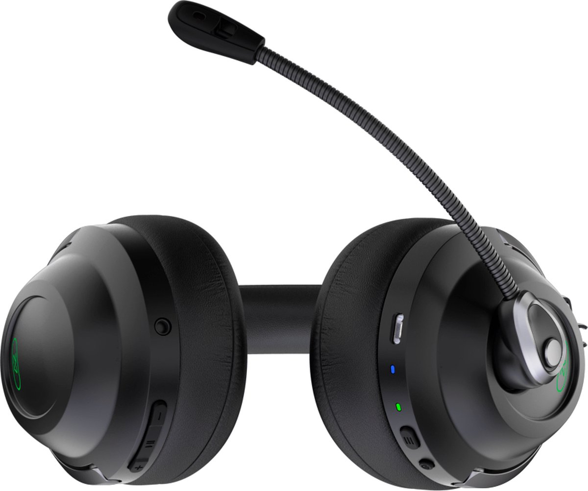 Czarny zestaw słuchawkowy dla graczy z mikrofonem. Zielone i niebieskie światła są widoczne.