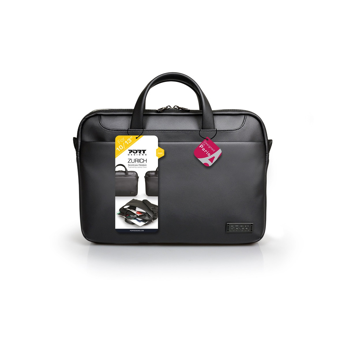 Schwarze Laptoptasche mit Etiketten, weißer Hintergrund.