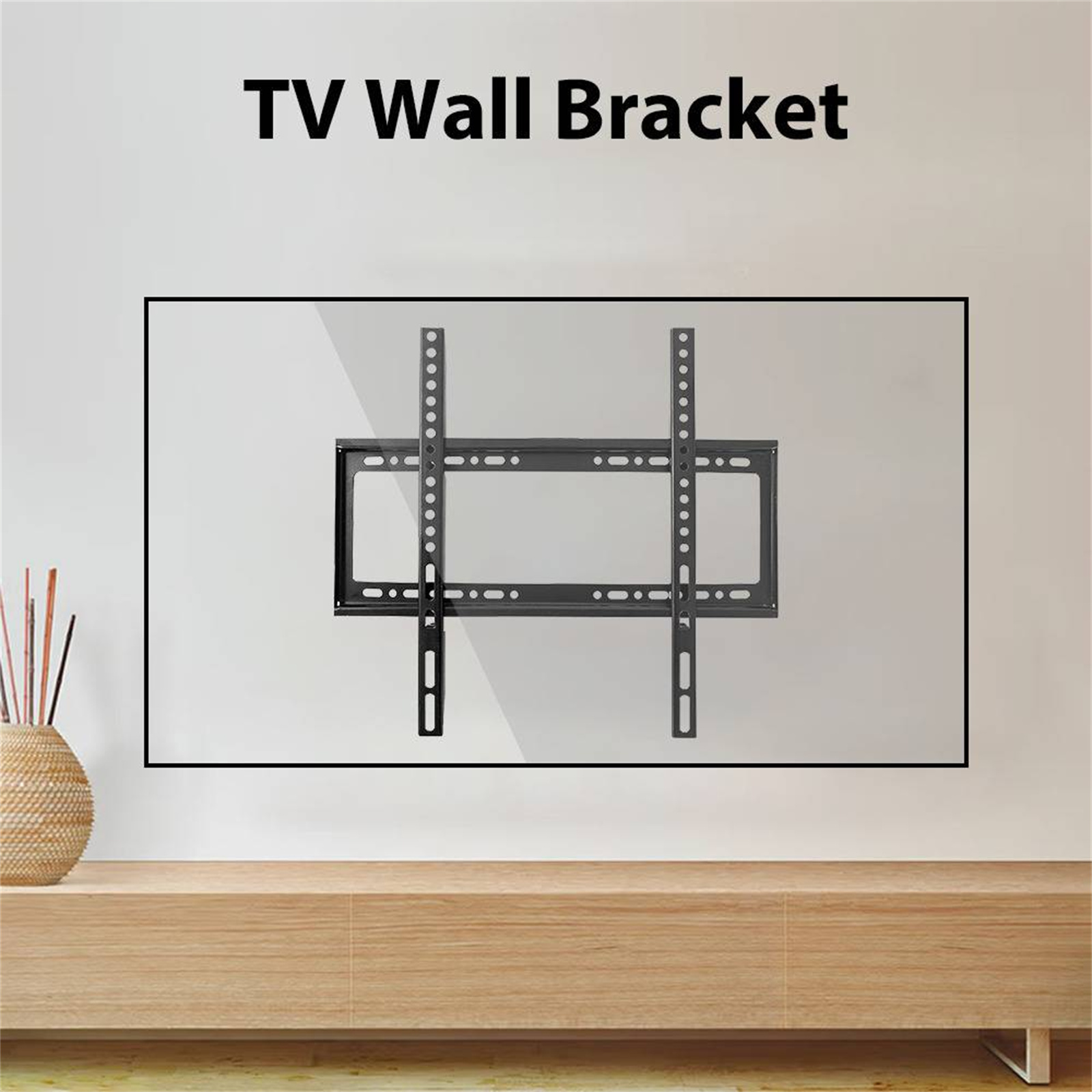 Eine TV-Wandhalterung ist an einer hellen Wand über einem Holzschrank montiert.
