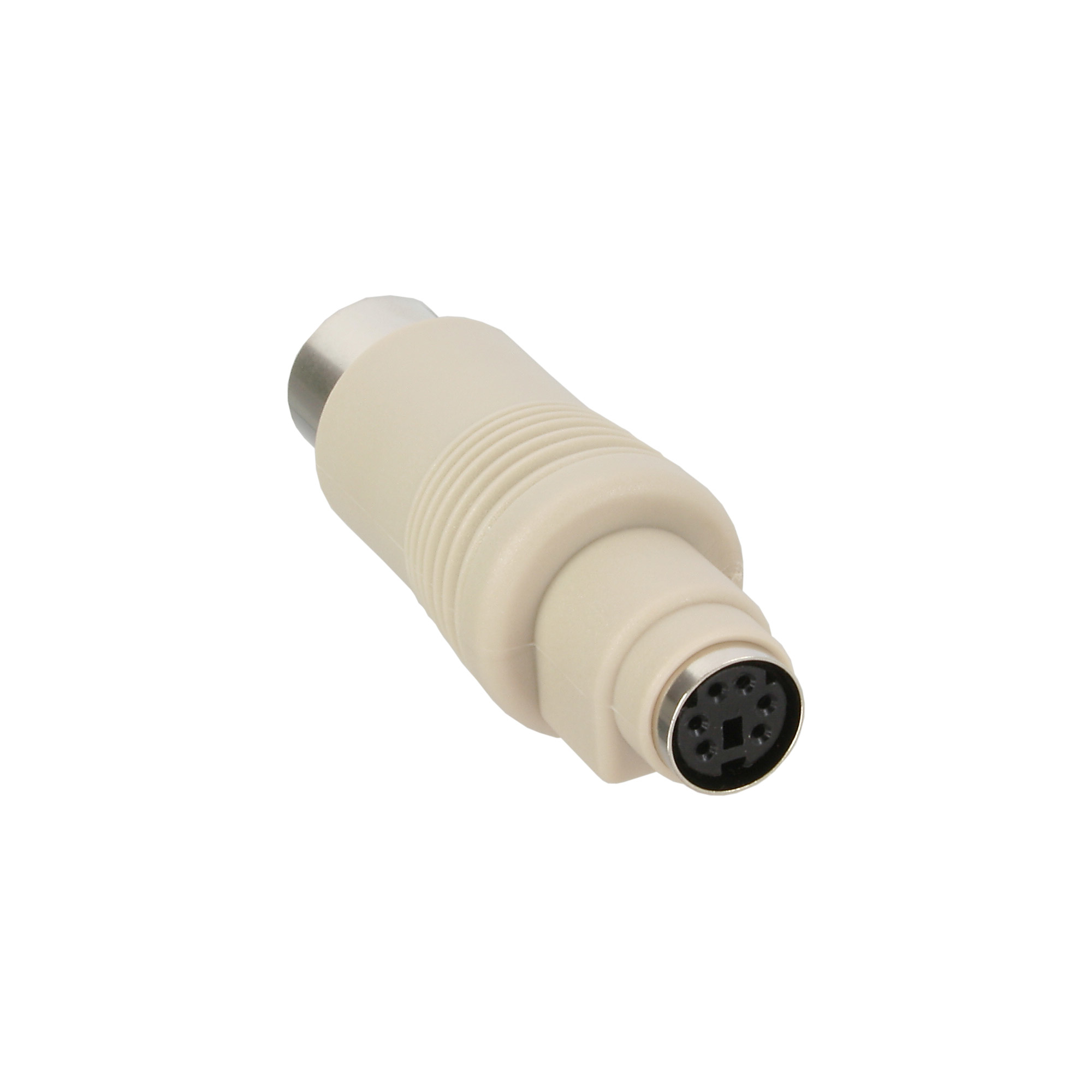 Ein hell beiger Stecker mit mehreren Pins.