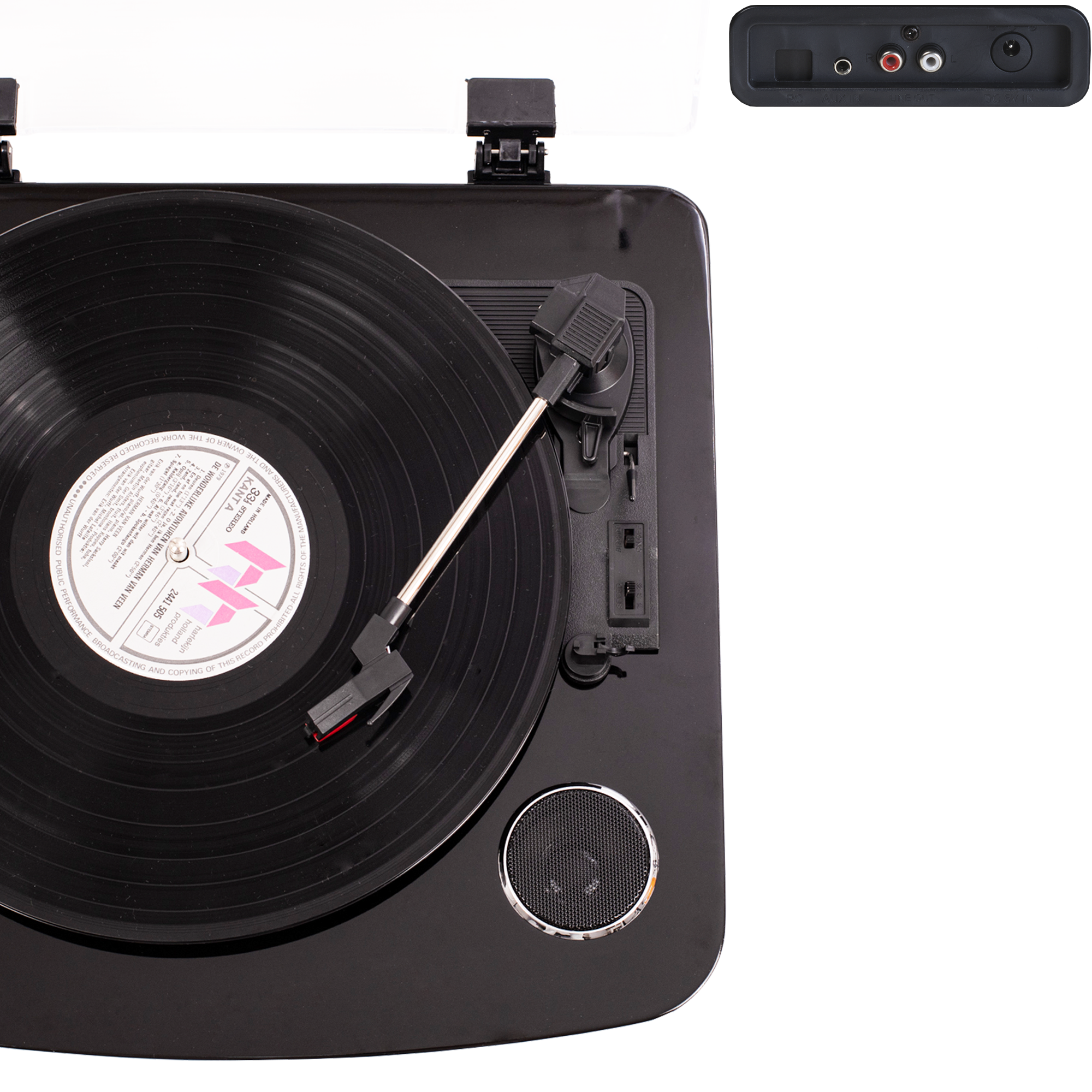 Czarny gramofon z grającą płytą, z zbliżeniem tylnego panelu.