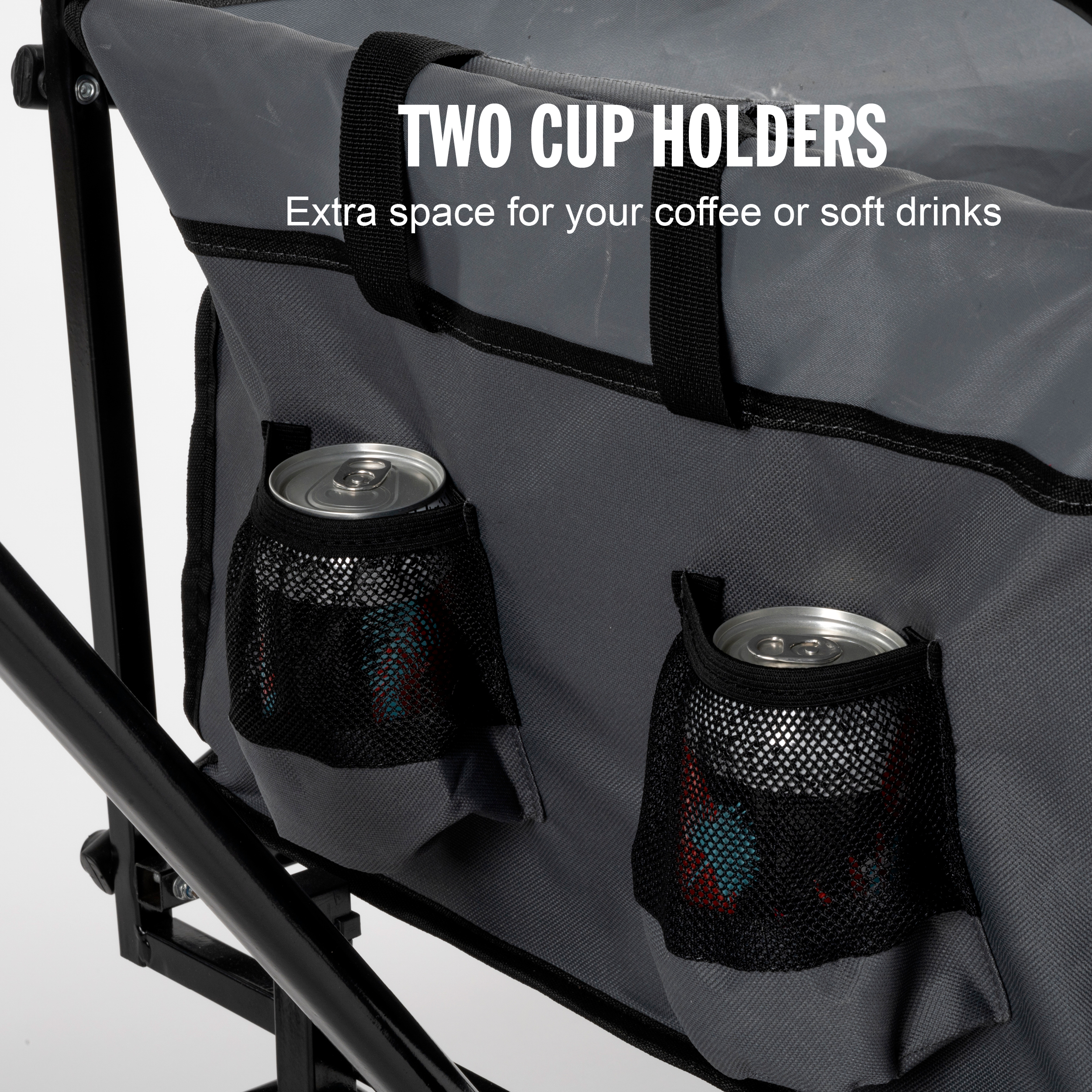 Een grijze kar met twee bekerhouders, perfect voor drankjes of koffie.