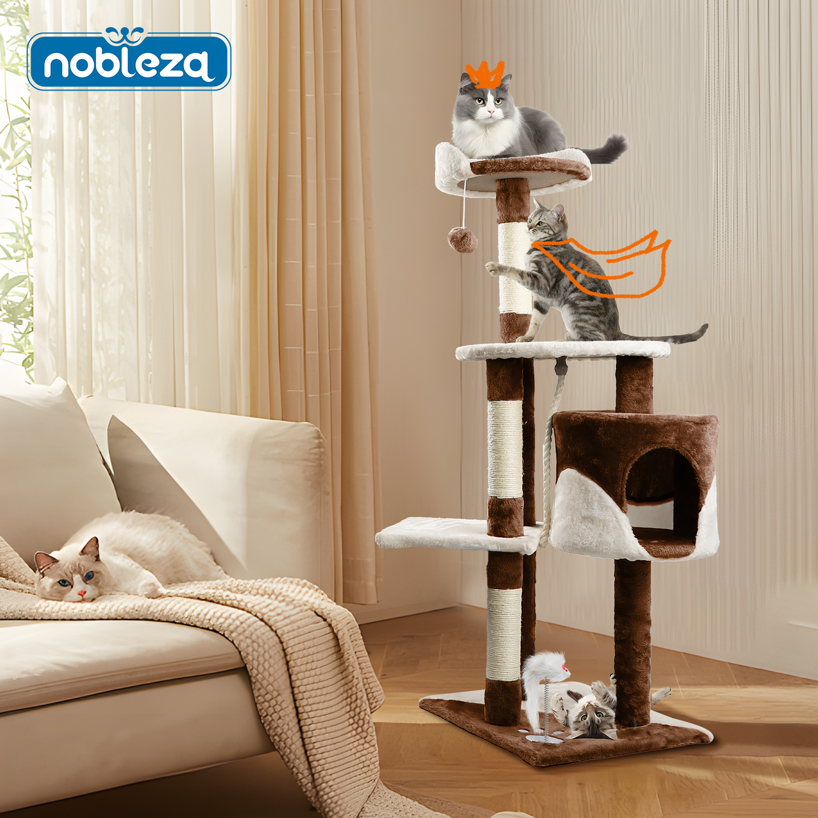 Múltiples gatos en un árbol para gatos en una habitación con un sofá. Un gato con corona.