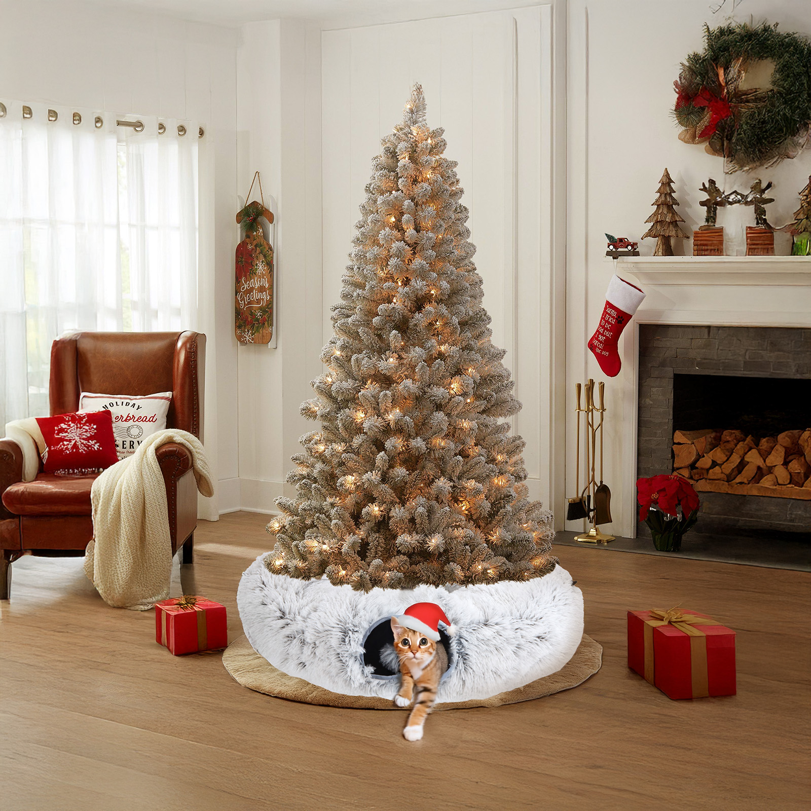 Árbol de Navidad con cama para gatos, gato con gorro de Papá Noel.