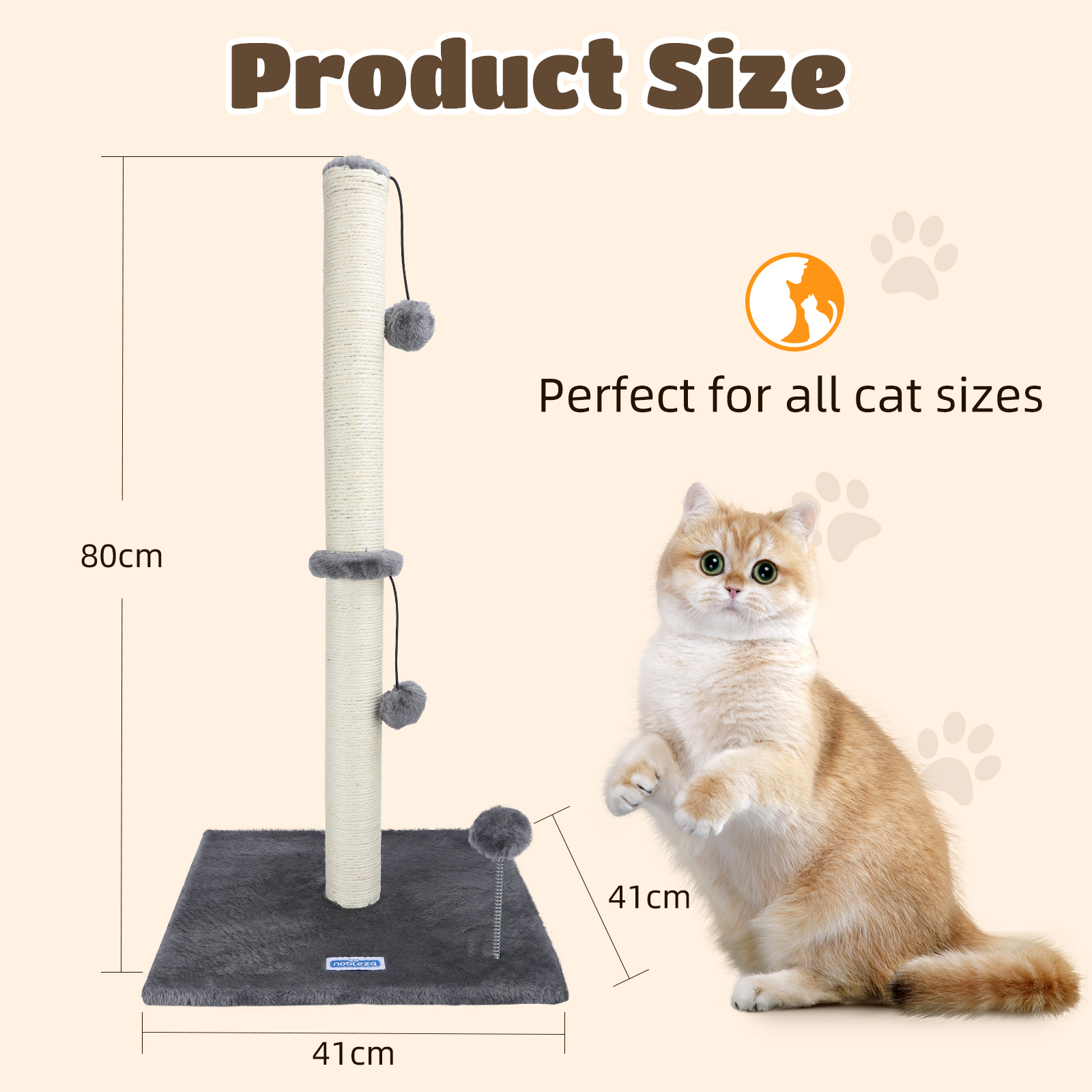 Un rascador para gatos con un gato al lado. El poste es beige, con base gris. El gato es naranja y blanco.