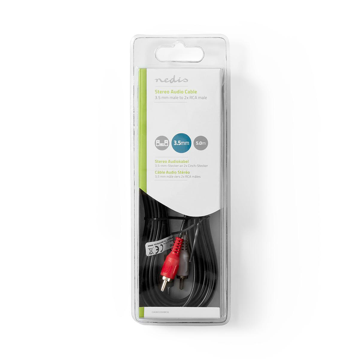 Un câble audio noir et rouge dans un emballage transparent. Étiquette blanche. Fond blanc.