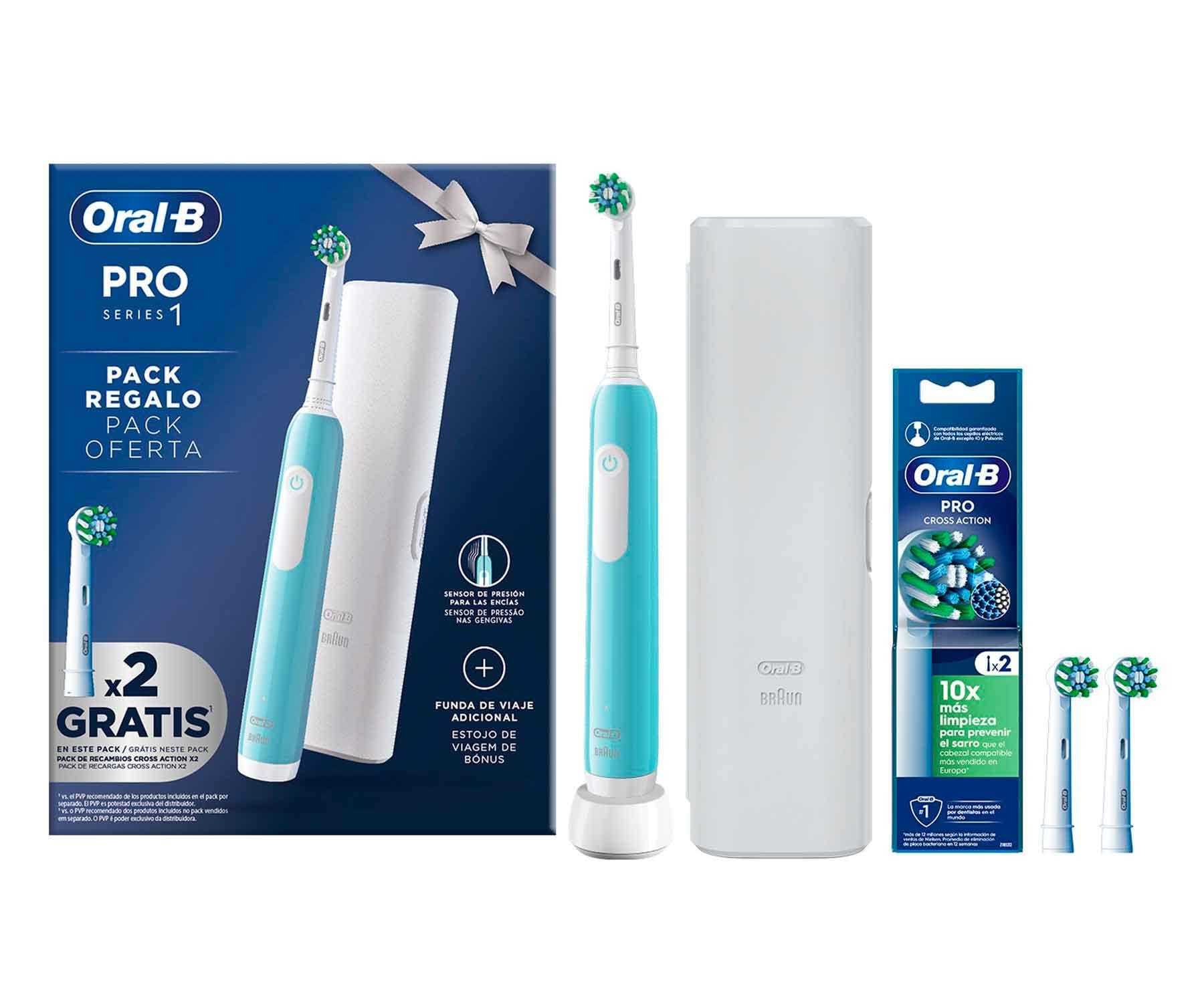 Cepillo de dientes eléctrico, cabezales adicionales y estuche de viaje. Fondo blanco.