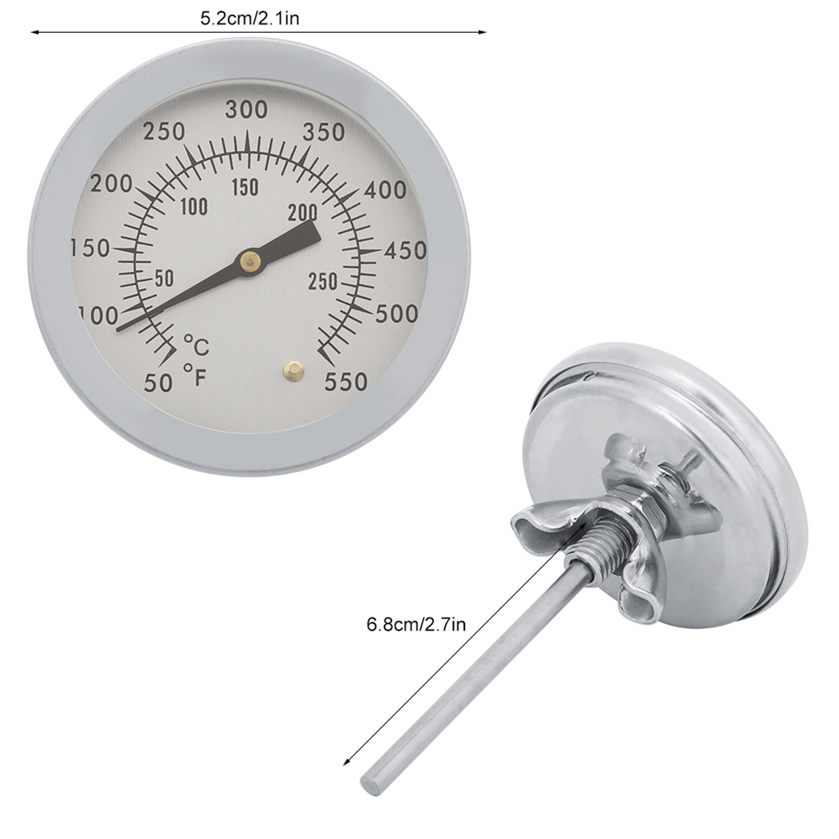 Ein runder silberner Thermometer mit Nadel und Zahlen von 50 bis 550 Grad. Es gibt einen silbernen Stiel.