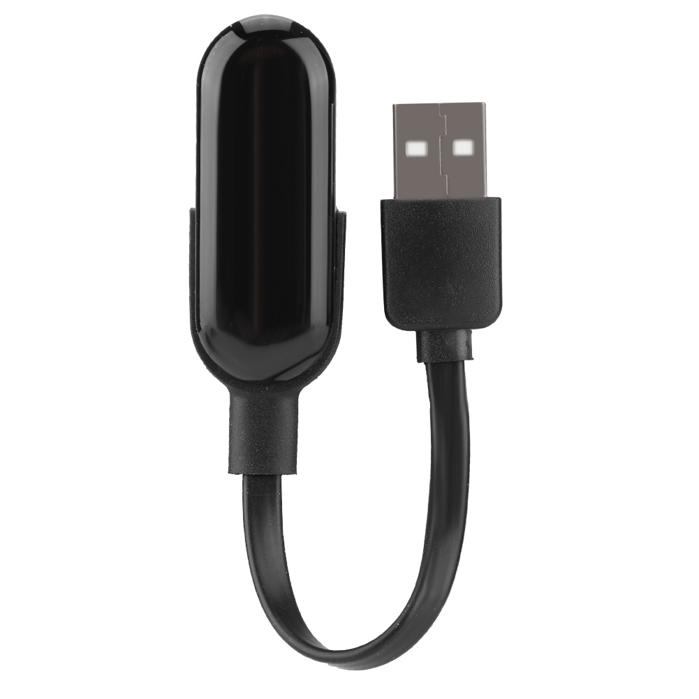 Schwarzes USB-Ladekabel mit schwarzem Ladeanschluss.