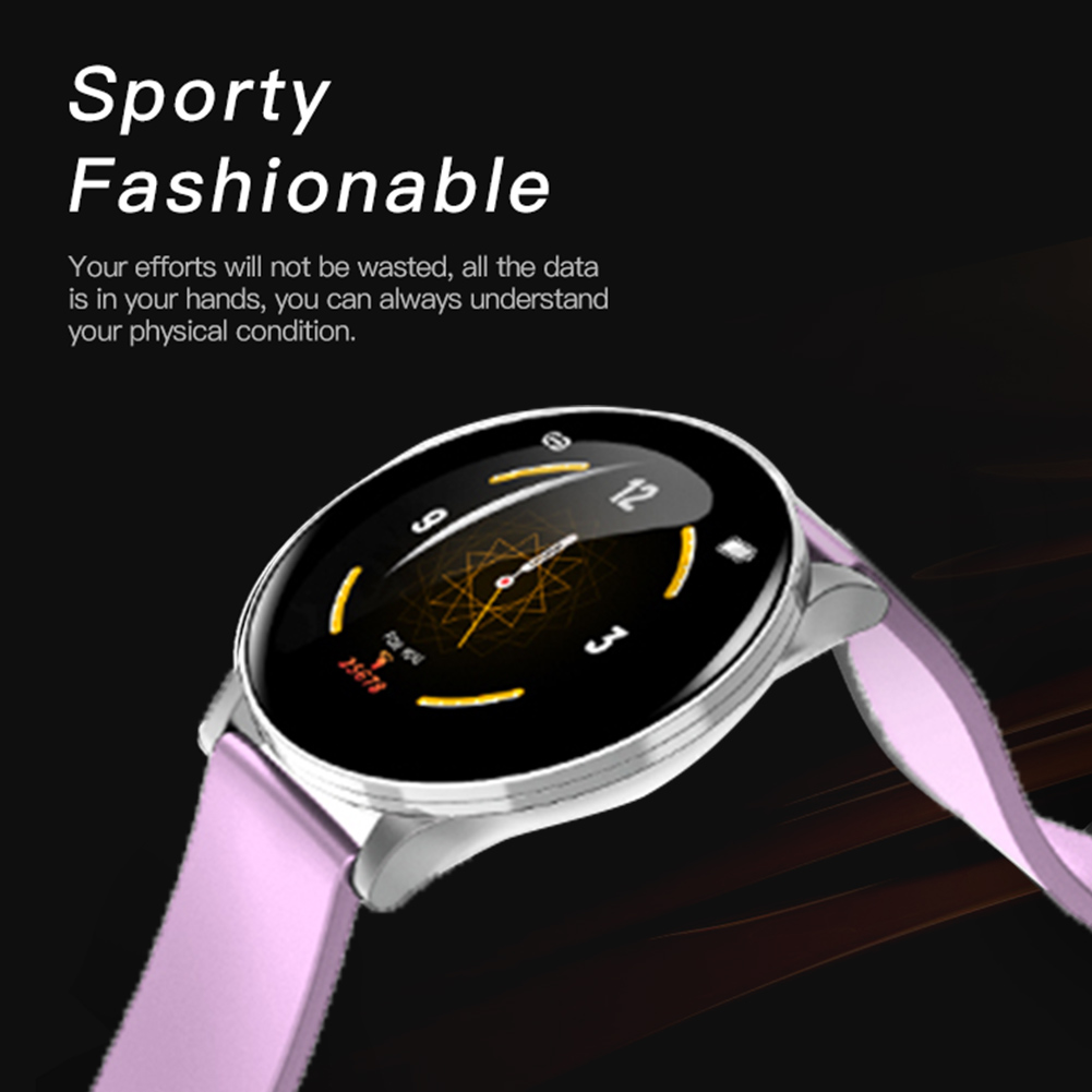 Silberne Smartwatch mit pinkfarbenem Armband, zeigt Zeit und Gesundheitsdaten auf schwarzem Grund.