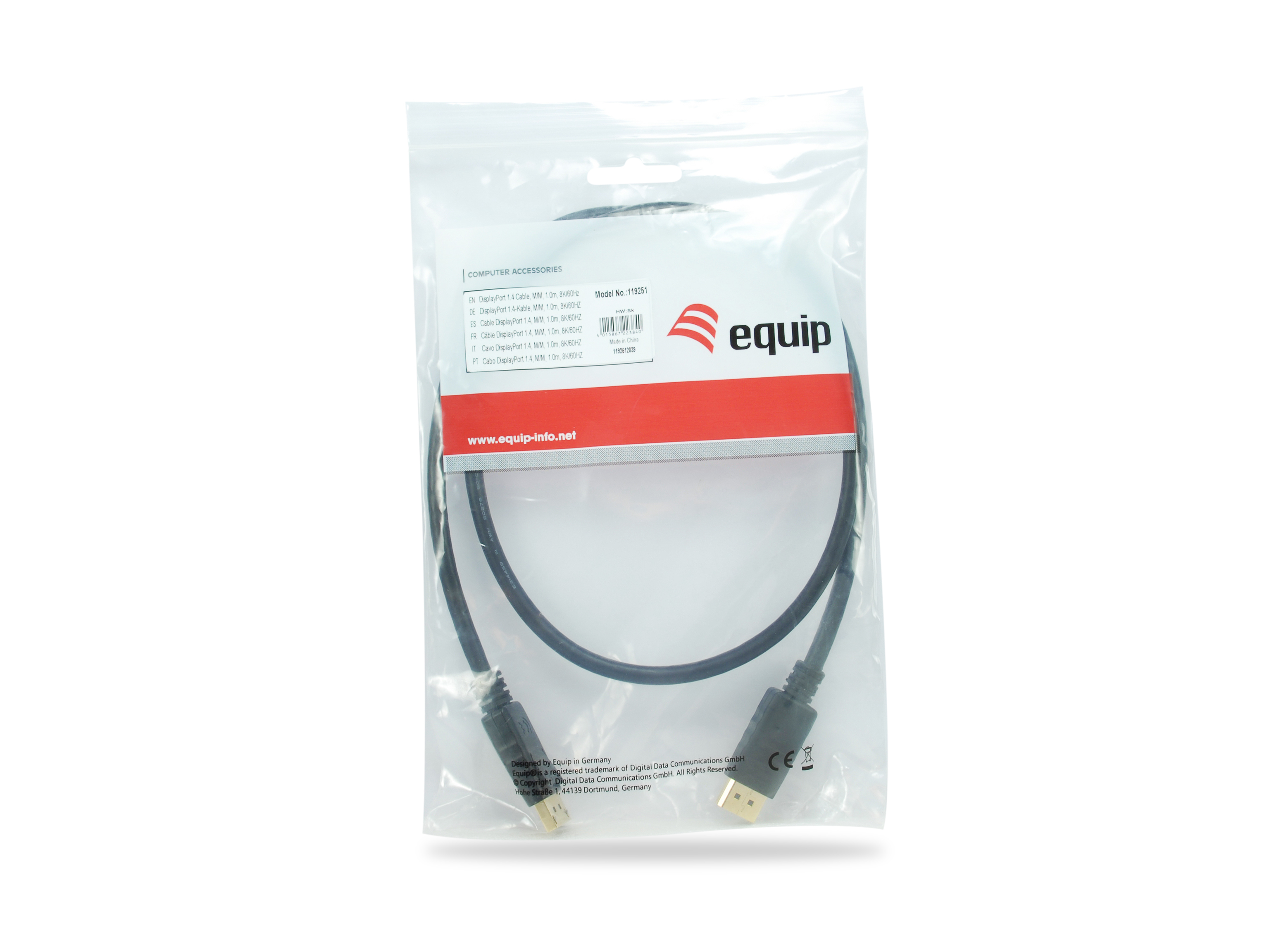 Een transparante verpakking met een zwarte HDMI-kabel, met equip-branding.