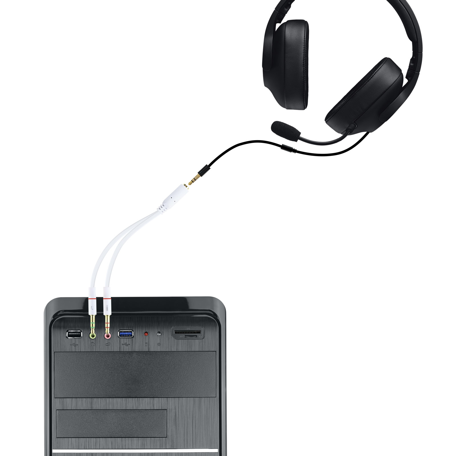 Auriculares negros conectados a una computadora con un adaptador blanco y dorado.