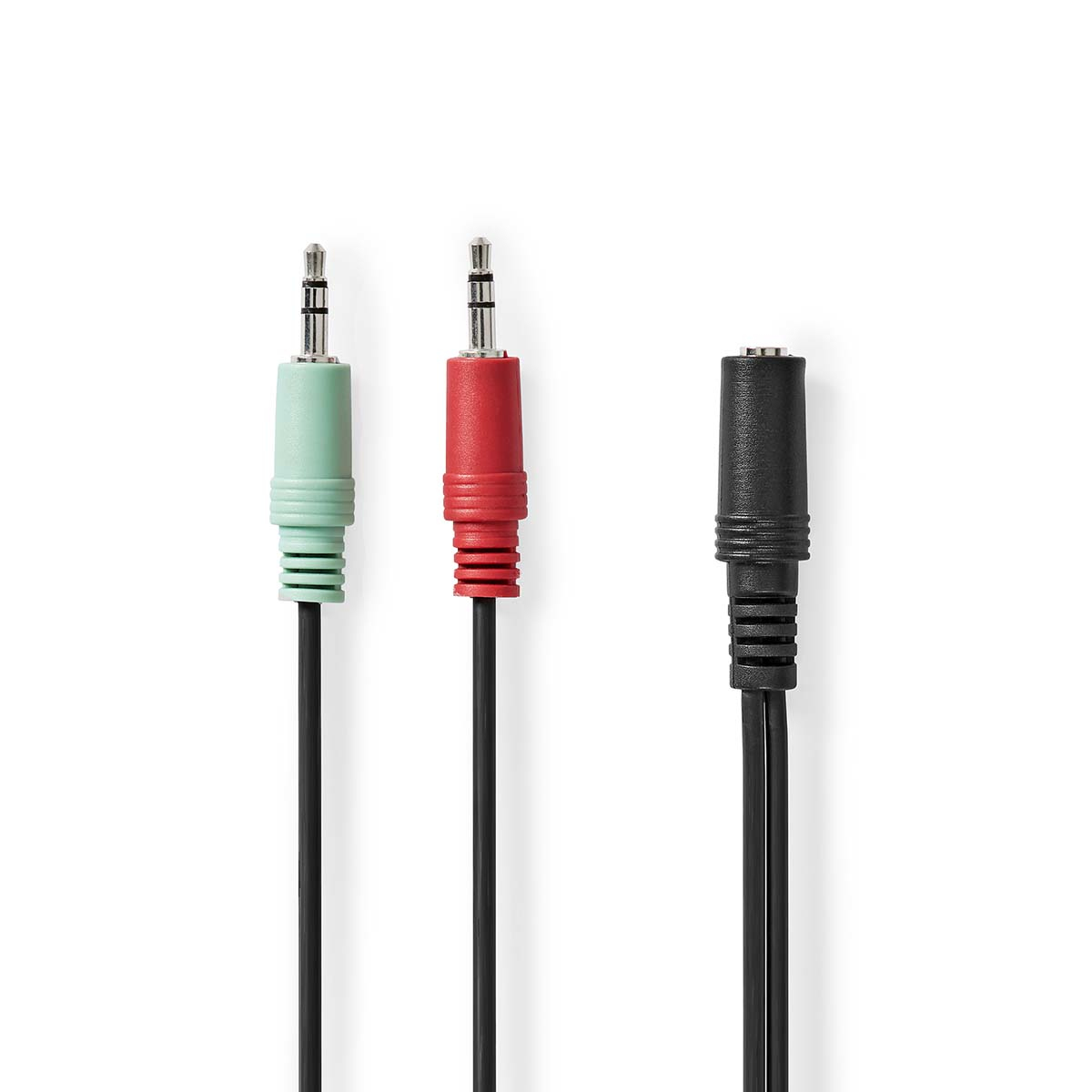 Tre cavi jack audio, verde, rosso e nero. Sfondo bianco.