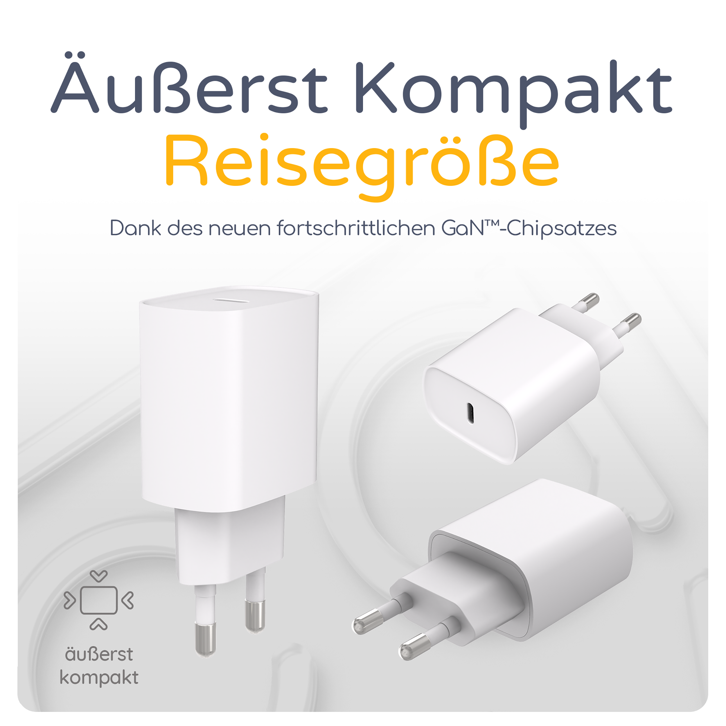 Drei weiße Netzadapter mit unterschiedlichen Steckerdesigns. Der Text lautet: Äußerst Kompakt.