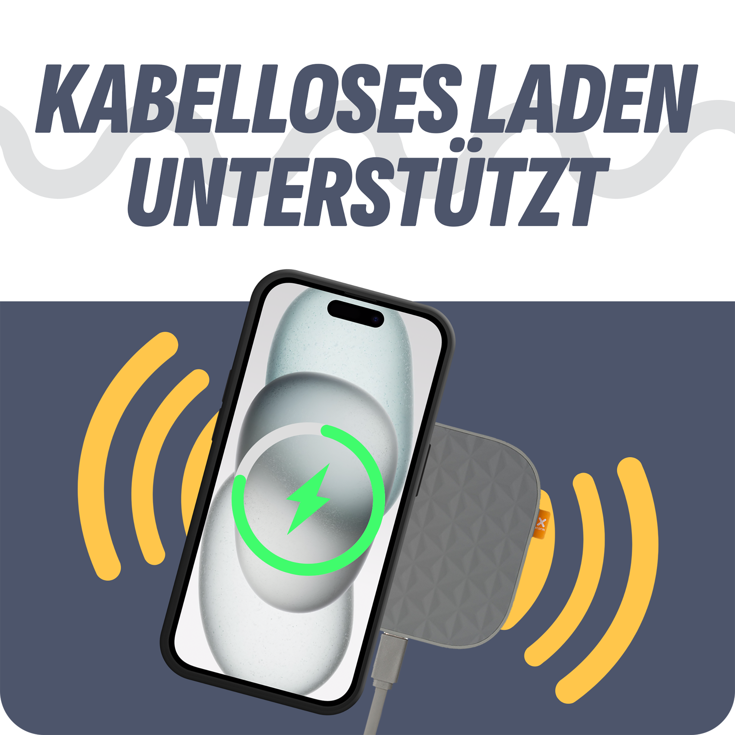 Ein Telefon, das auf einem kabellosen Ladegerät geladen wird. Das Telefon zeigt ein grünes Blitz-Ladesymbol.