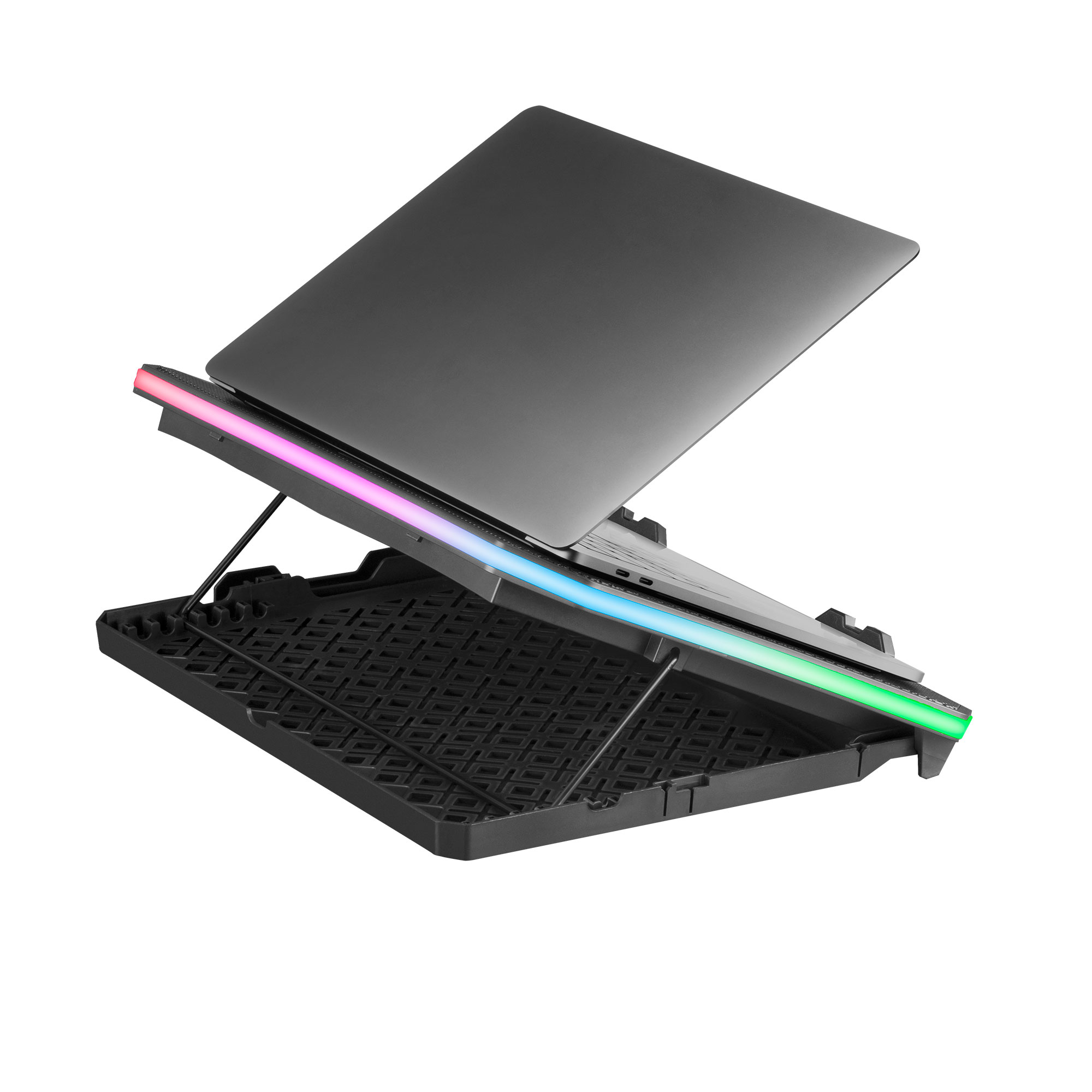 Ordenador portátil sobre un soporte negro con luces RGB, en ángulo, fondo blanco.