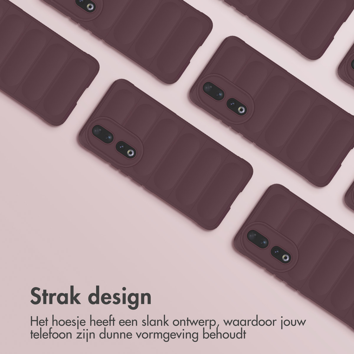 Meerdere donkerrode telefoonhoesjes op een roze achtergrond. De hoesjes zijn ontworpen voor telefoonbescherming.
