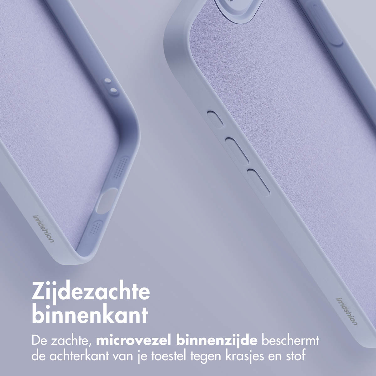 Gros plan sur une coque de téléphone violette montrant la doublure intérieure douce.
