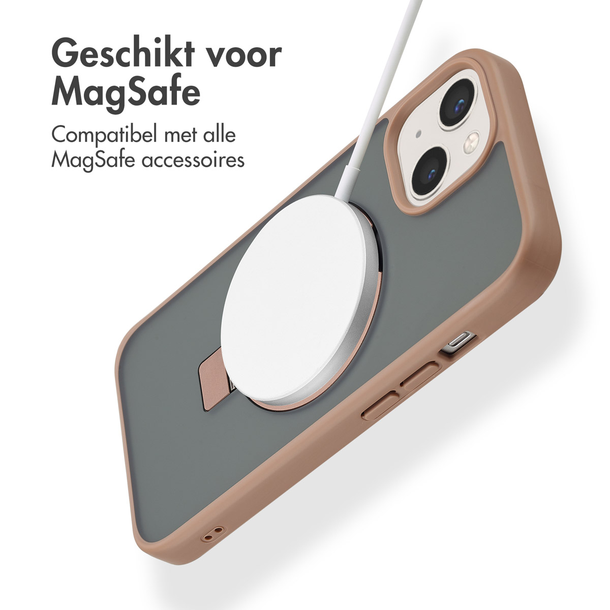 Téléphone dans un étui avec un chargeur MagSafe attaché. Le texte dit 'Adapté à MagSafe'. L'étui est marron et gris.