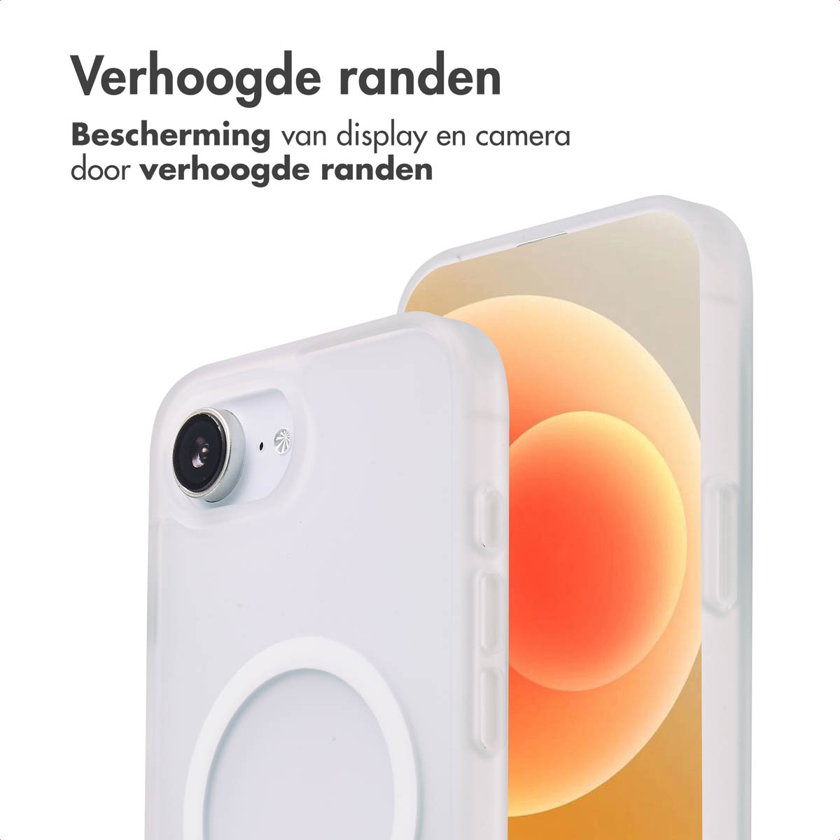 Une coque de téléphone blanche avec des bords surélevés. La coque est ouverte, montrant la caméra et le bord d'un téléphone.