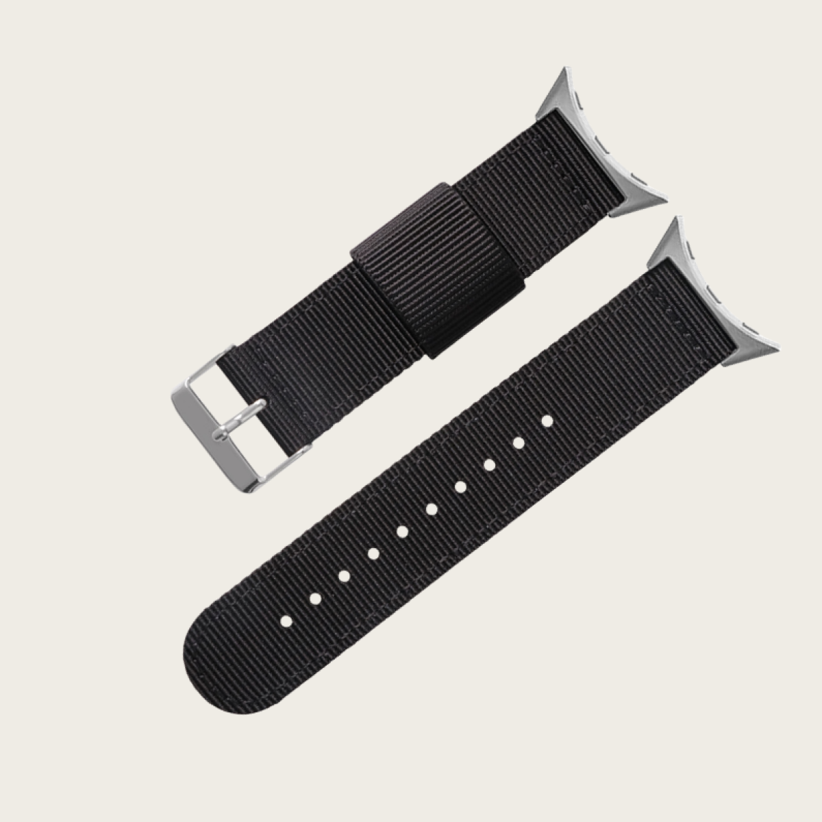 Zwei schwarze Uhrenarmbänder mit silbernen Metallbefestigungen und Löchern, auf weißem Hintergrund.