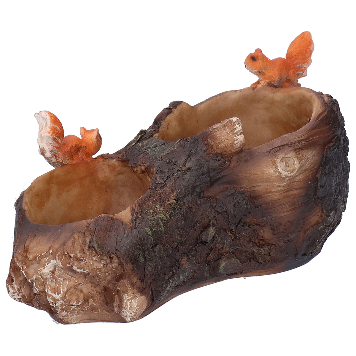 Ein holzartig aussehender Pflanzkübel mit zwei Eichhörnchenfiguren obenauf.