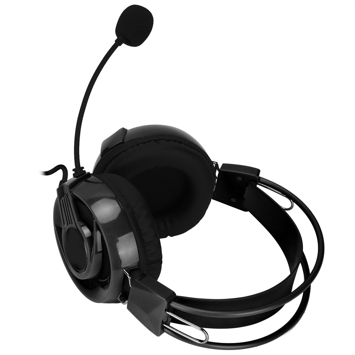Schwarzes Gaming-Headset mit Mikrofon. Das Headset vor weißem Hintergrund.