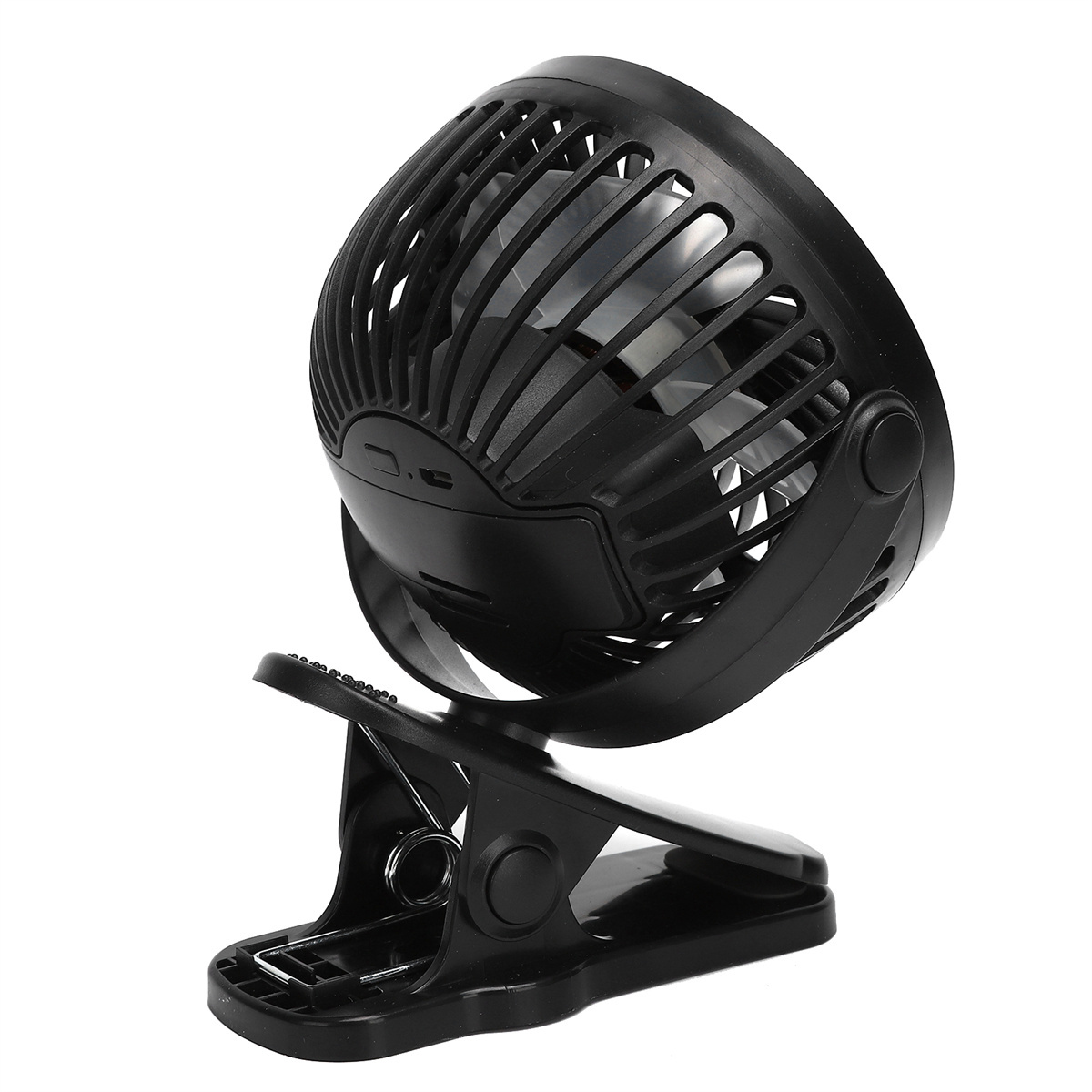 Schwarzer Clip-On-Ventilator. Er hat einen Käfig und Flügel. Der Ventilator ist an einem Clip befestigt.