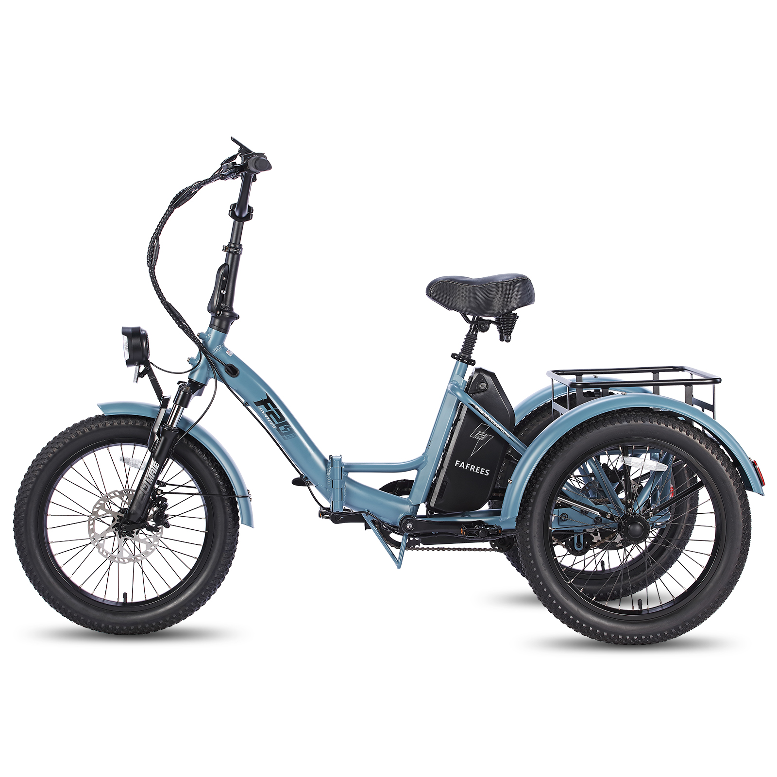 Un triciclo elettrico blu con sedile e cestino neri. È uno sfondo bianco.